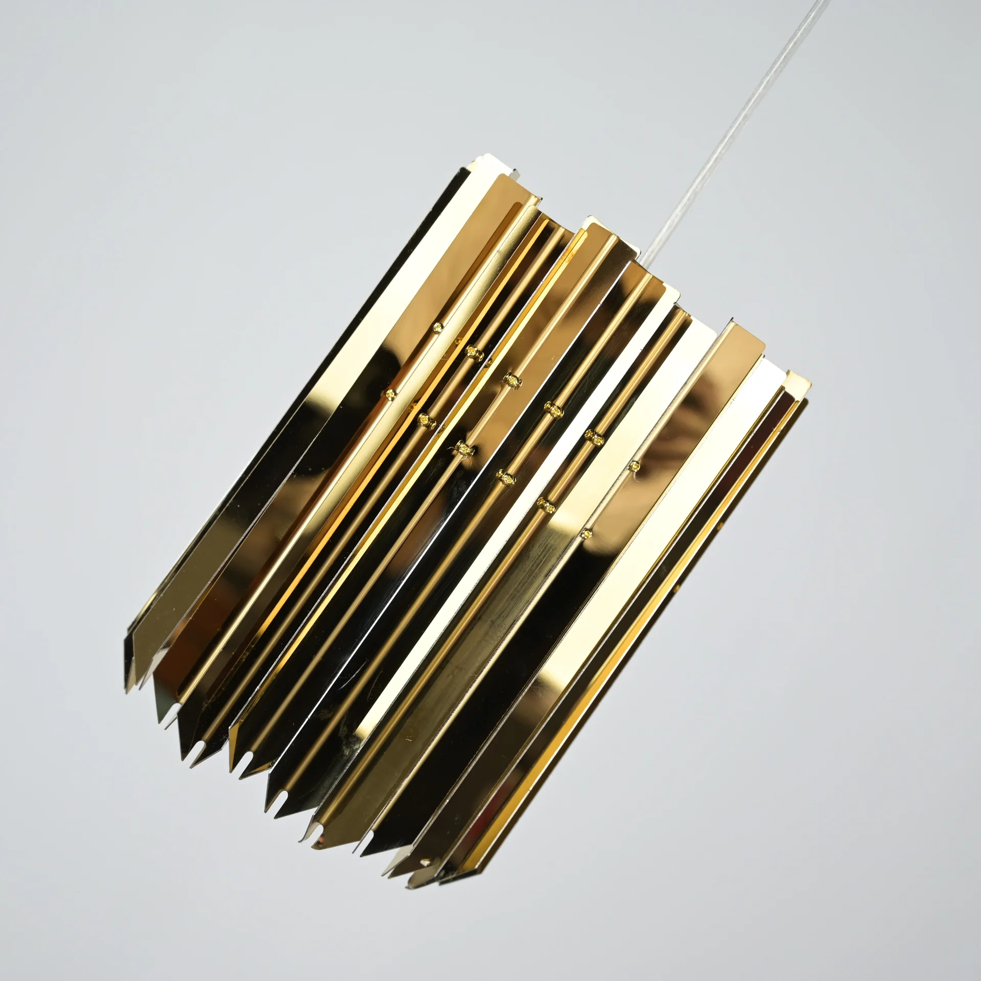 Подвесной светильник Tom Kirk Facet Pendant Gold - миниатюра 2
