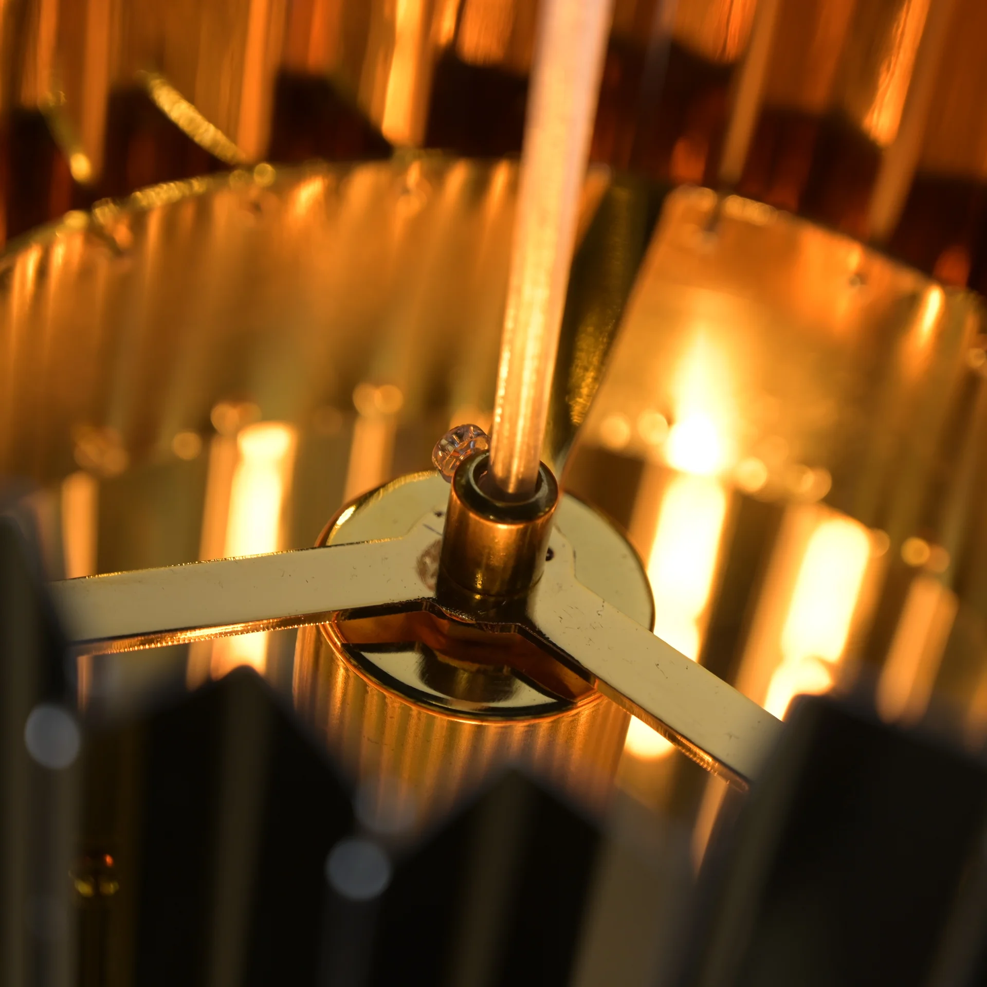 Подвесной светильник Tom Kirk Facet Pendant Gold - миниатюра 5