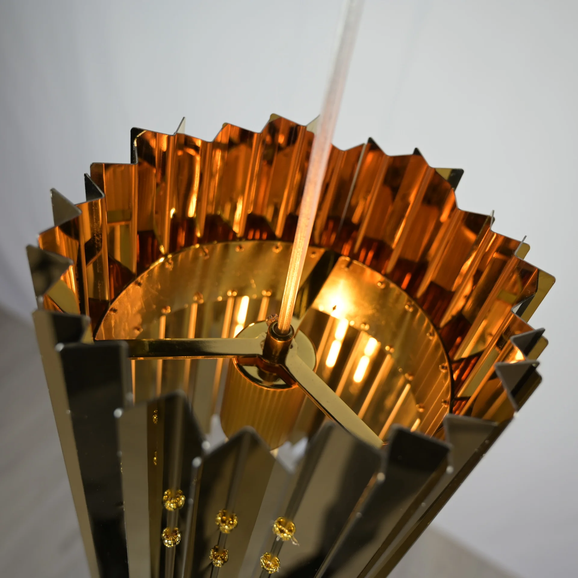 Подвесной светильник Tom Kirk Facet Pendant Gold - миниатюра 6