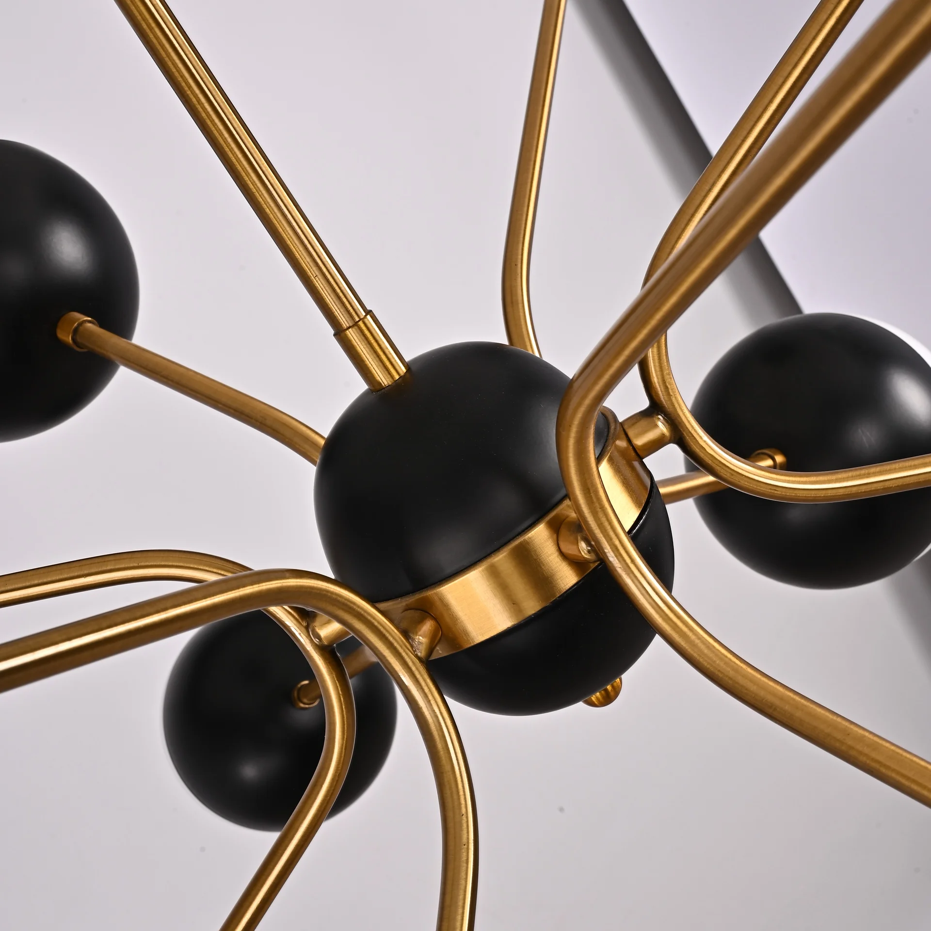 Люстра на штанге Rewire Custom Orb Chandelier in 1950 - миниатюра 3