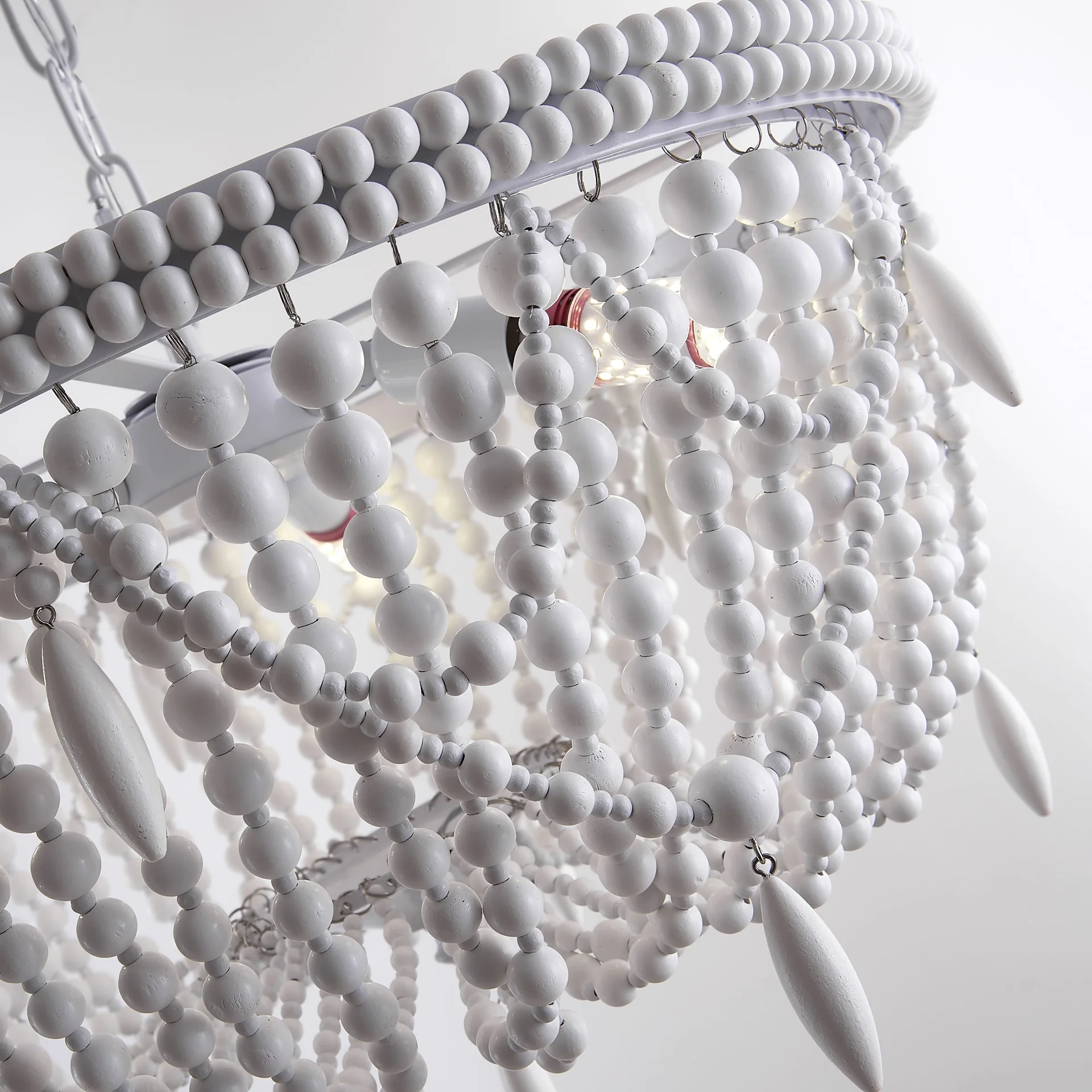 Подвесная люстра RH Anselme White Wood Weathered Chandelier - миниатюра 5