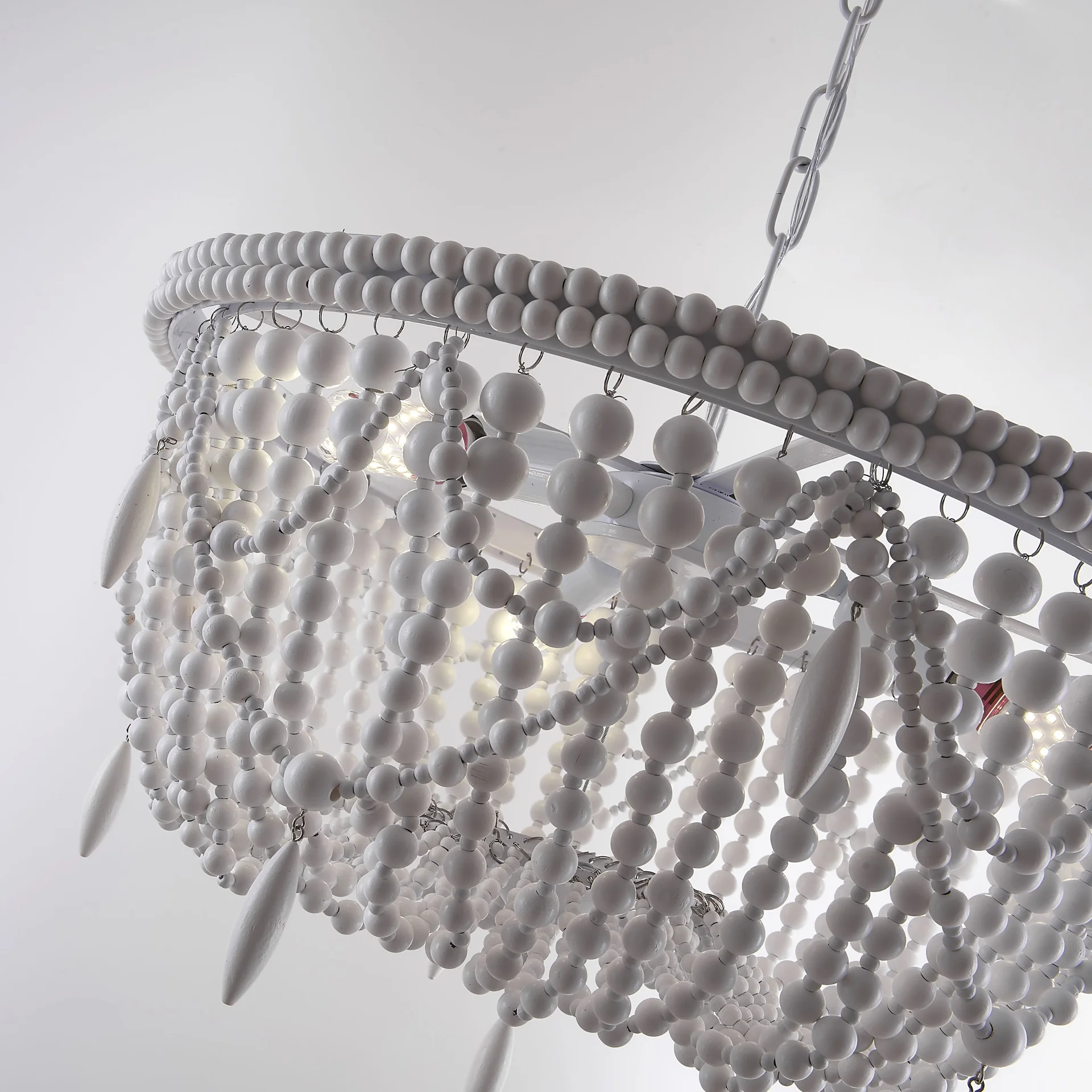 Подвесная люстра RH Anselme White Wood Weathered Chandelier - миниатюра 6