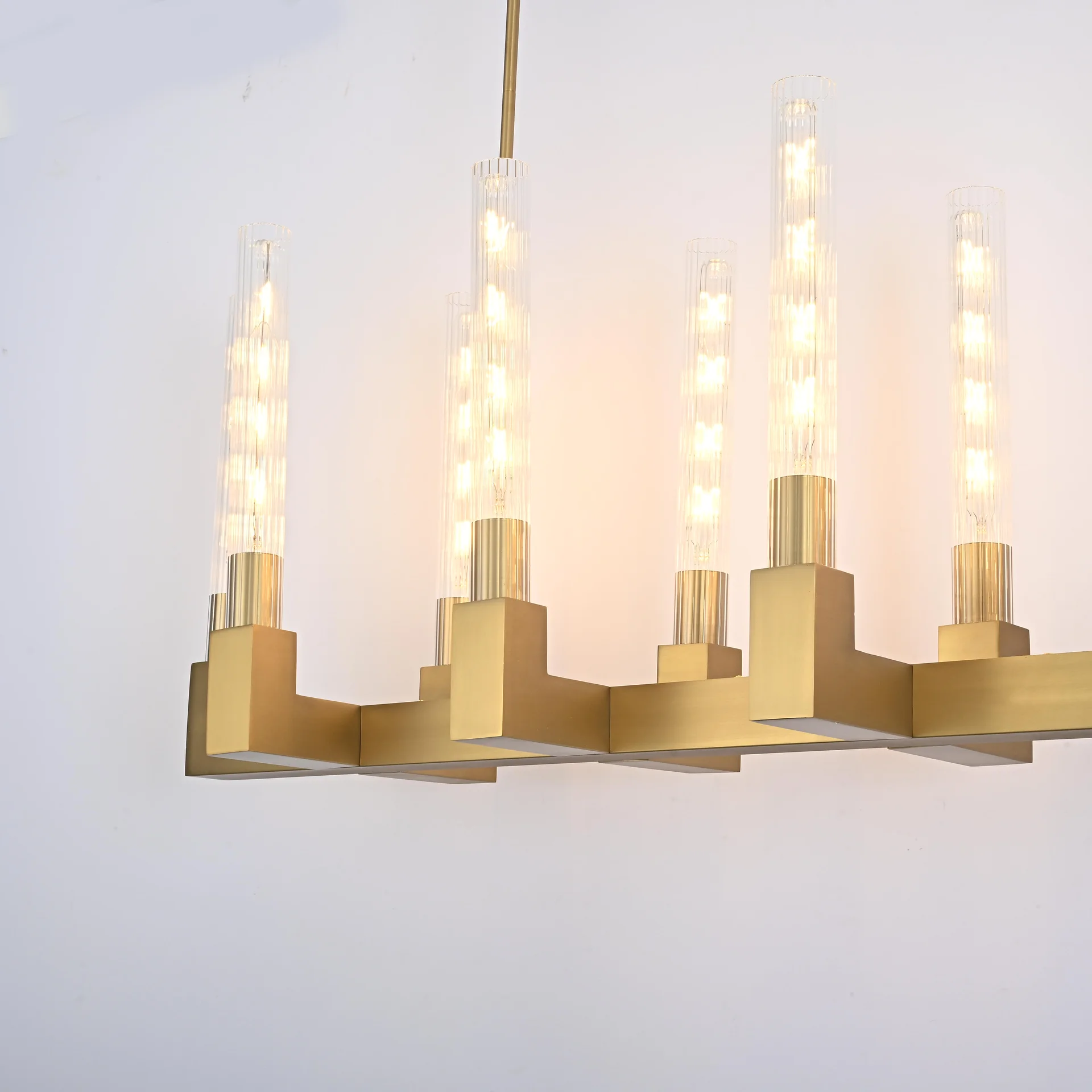 Люстра на штанге CANELLE Linear Chandelier 12 Modern Brass - миниатюра 7