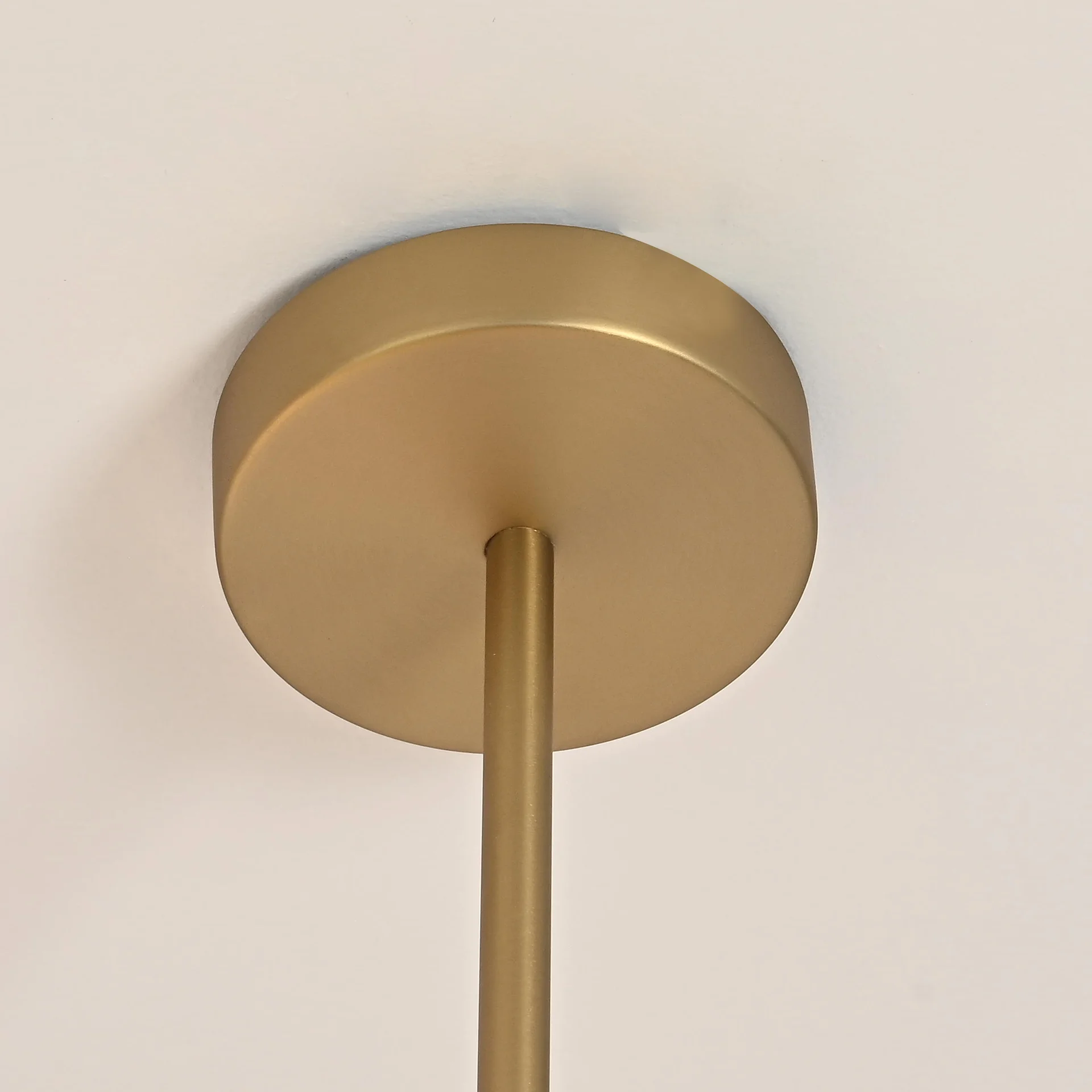 Люстра на штанге CANELLE Linear Chandelier 12 Modern Brass - миниатюра 9