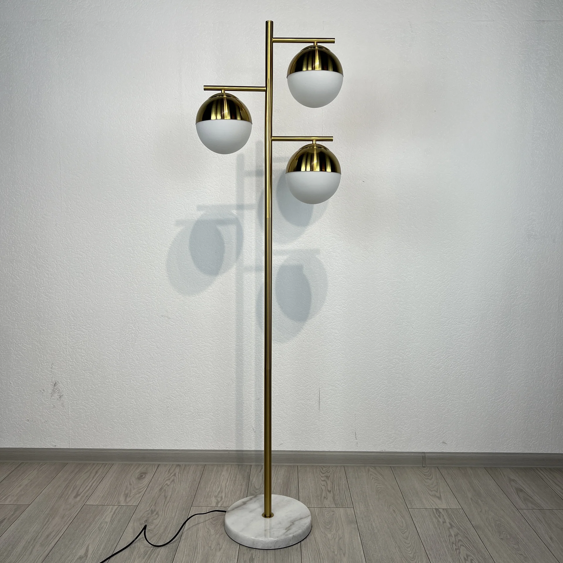 Торшер Geneva Glass Floor Lamp Triple - миниатюра 2