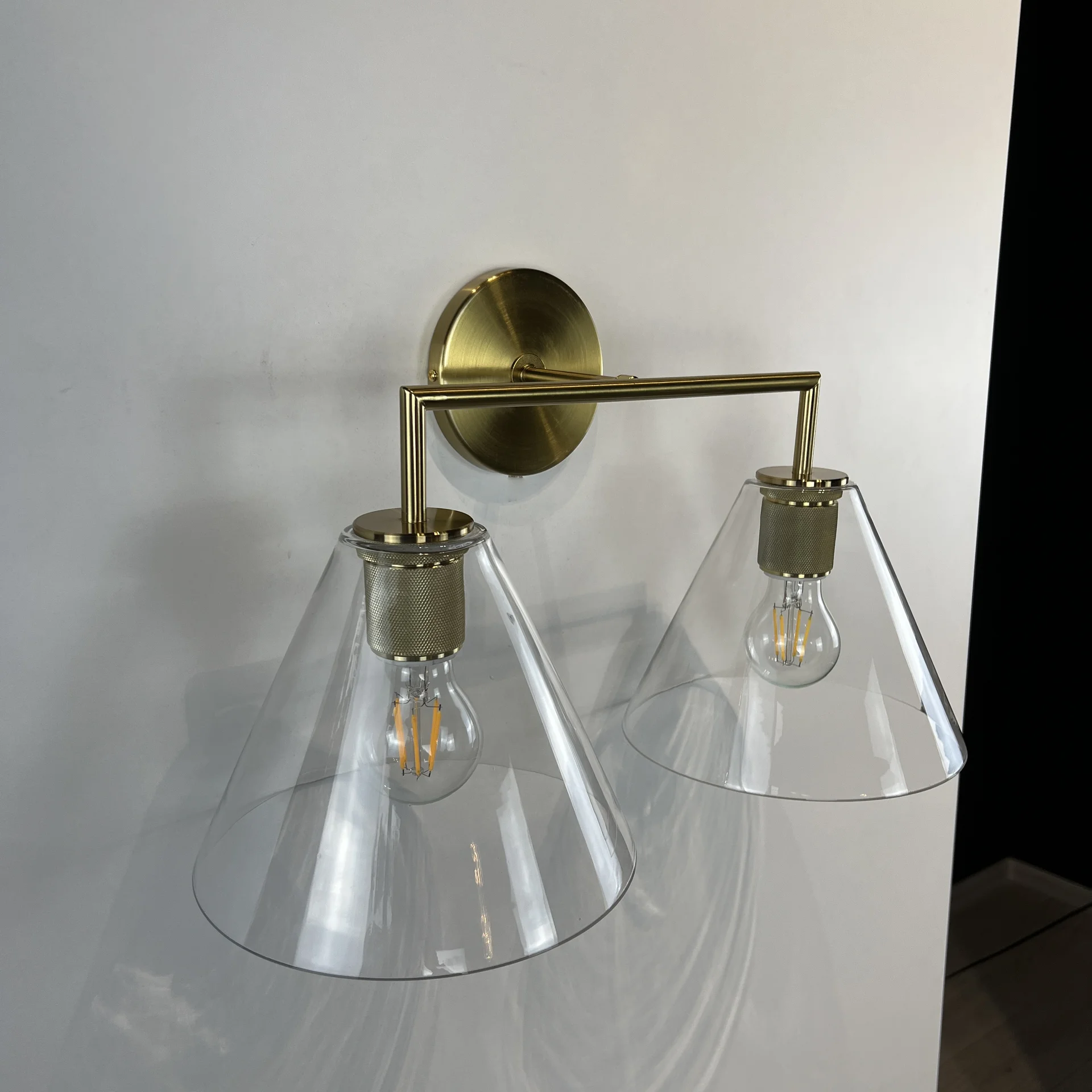 Бра RH Utilitaire Funnel Shade Double Sconce Brass - миниатюра 16