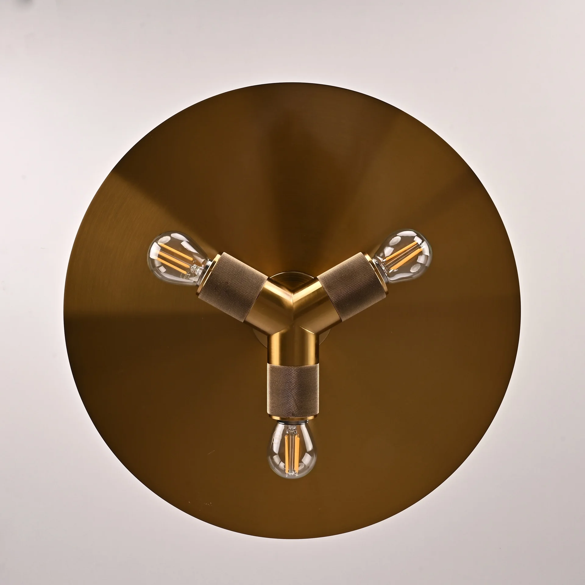 Люстра RH Utilitaire Disk Triple Pendant Brass - миниатюра 7