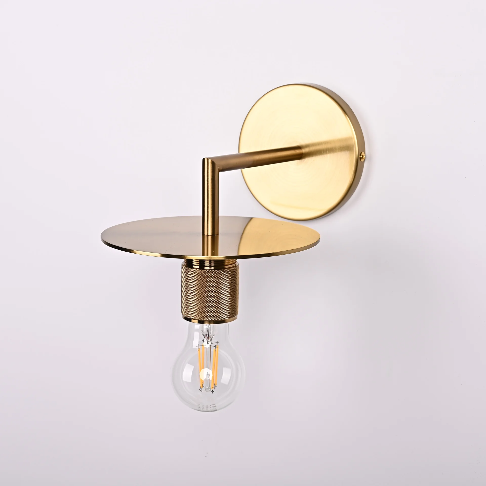 Бра RH Utilitaire Knurled Disk Shade Sconce Brass - миниатюра 5