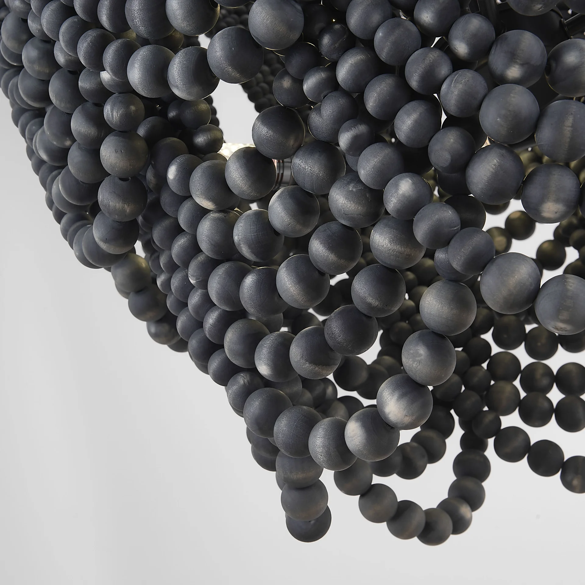 Подвесная люстра Amelia Wood Bead Chandelier - миниатюра 2