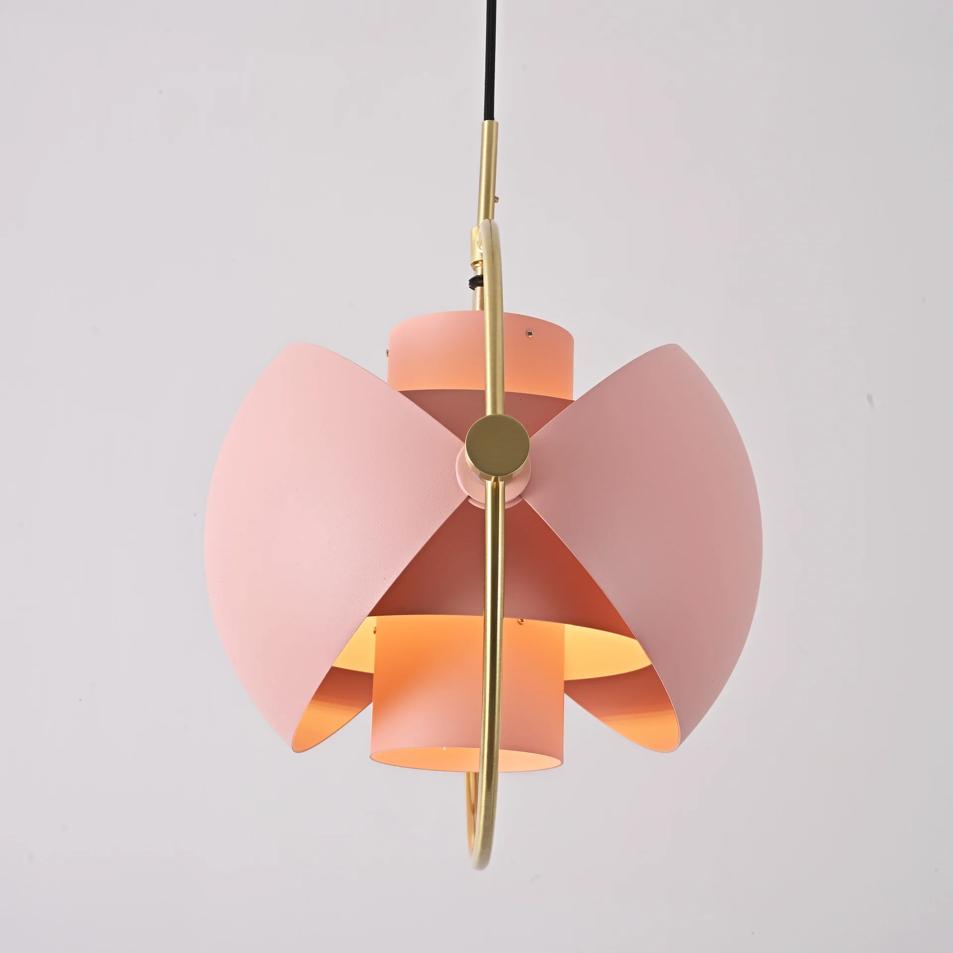 Подвесной светильник Louis Weisdorff Gubi Multi-lite Pendant Pink - миниатюра 3