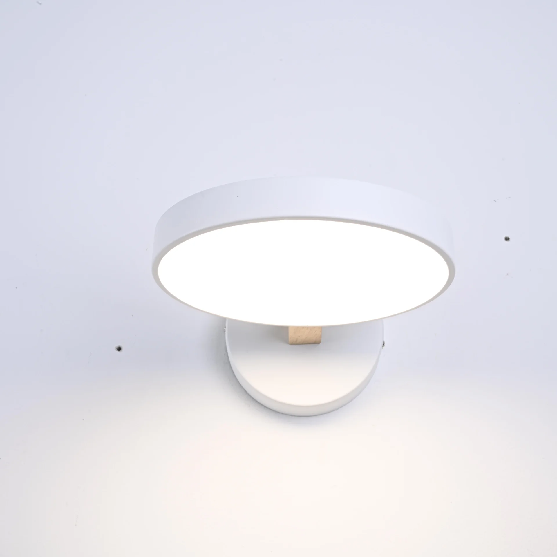 Светодиодное бра TURNA White - миниатюра 2