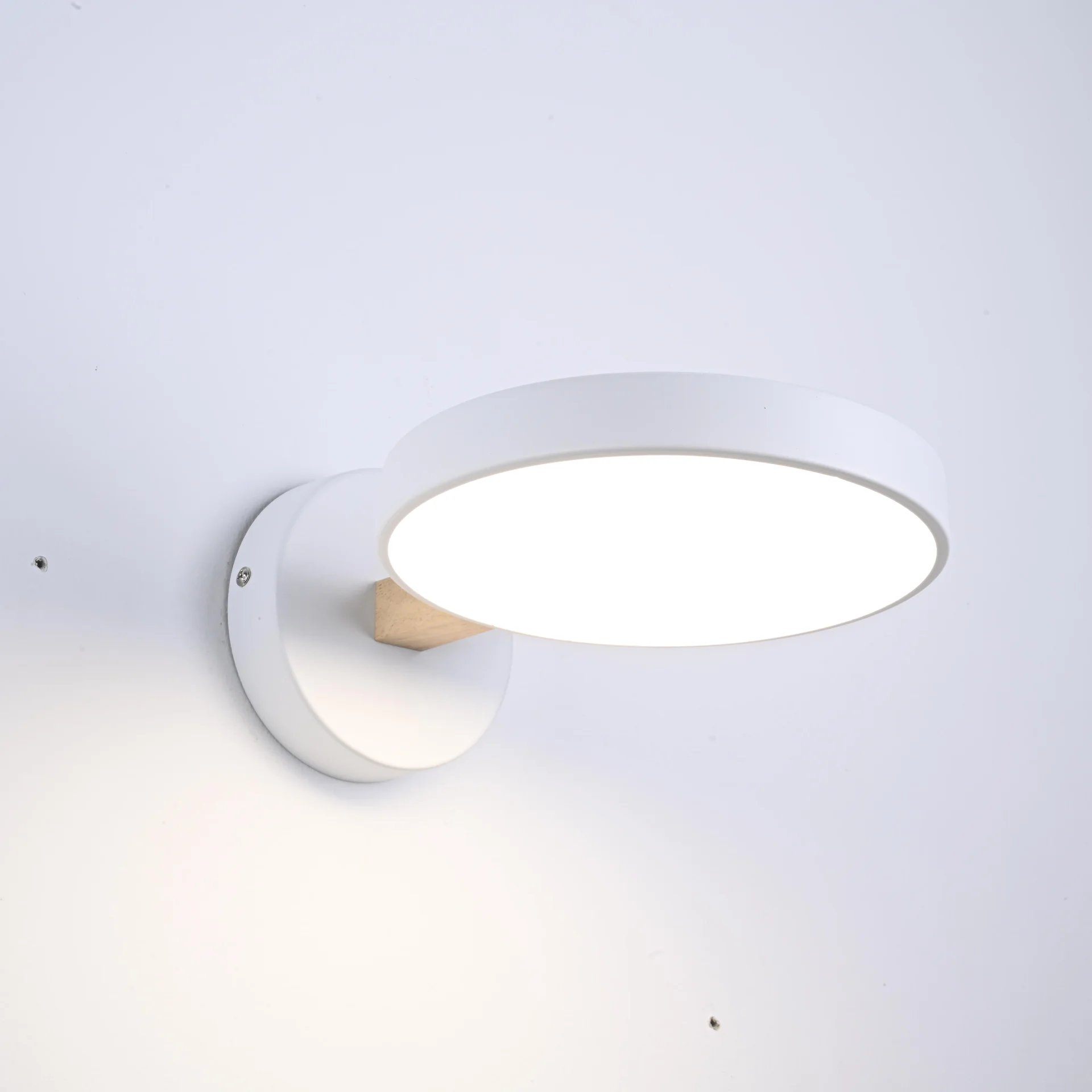 Светодиодное бра TURNA White - миниатюра 3