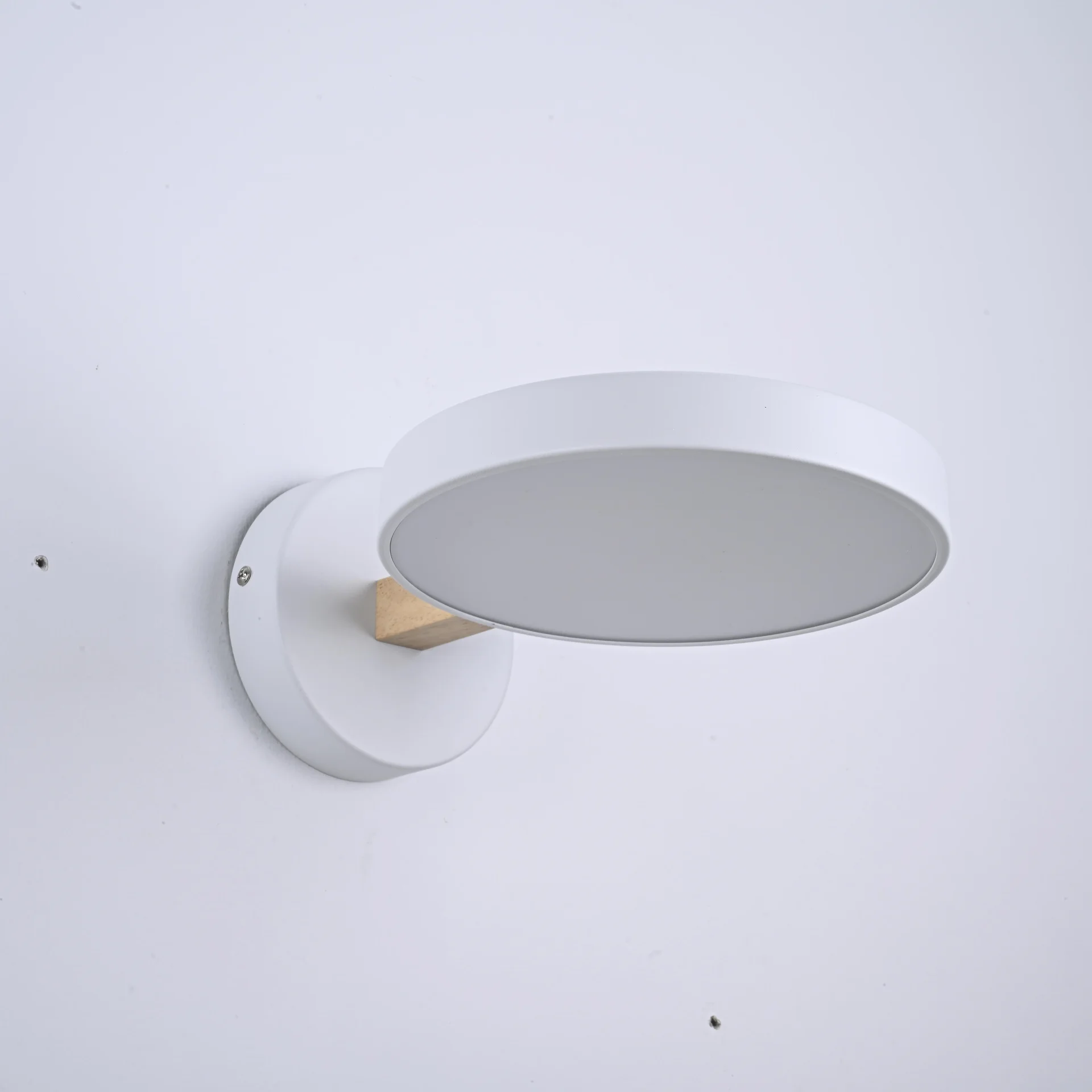 Светодиодное бра TURNA White - миниатюра 4