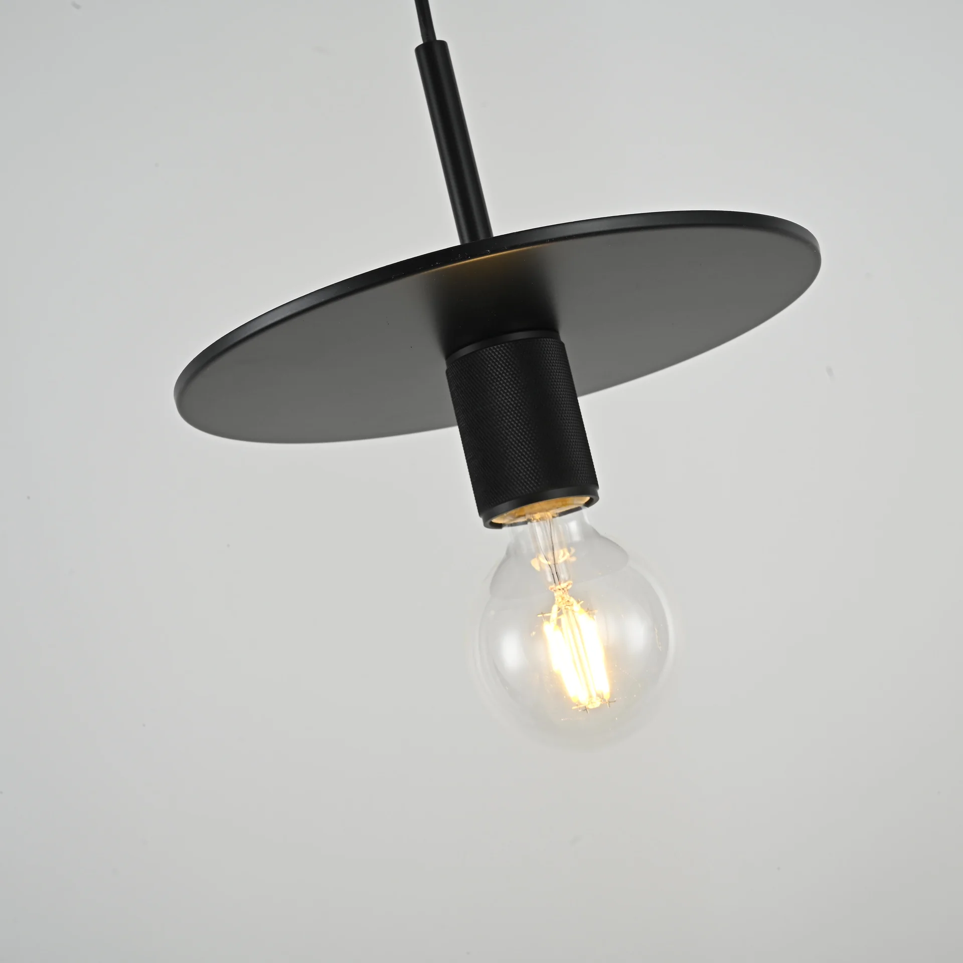 Подвесной светильник RH Utilitaire Disk Shade Pendant Black - миниатюра 4