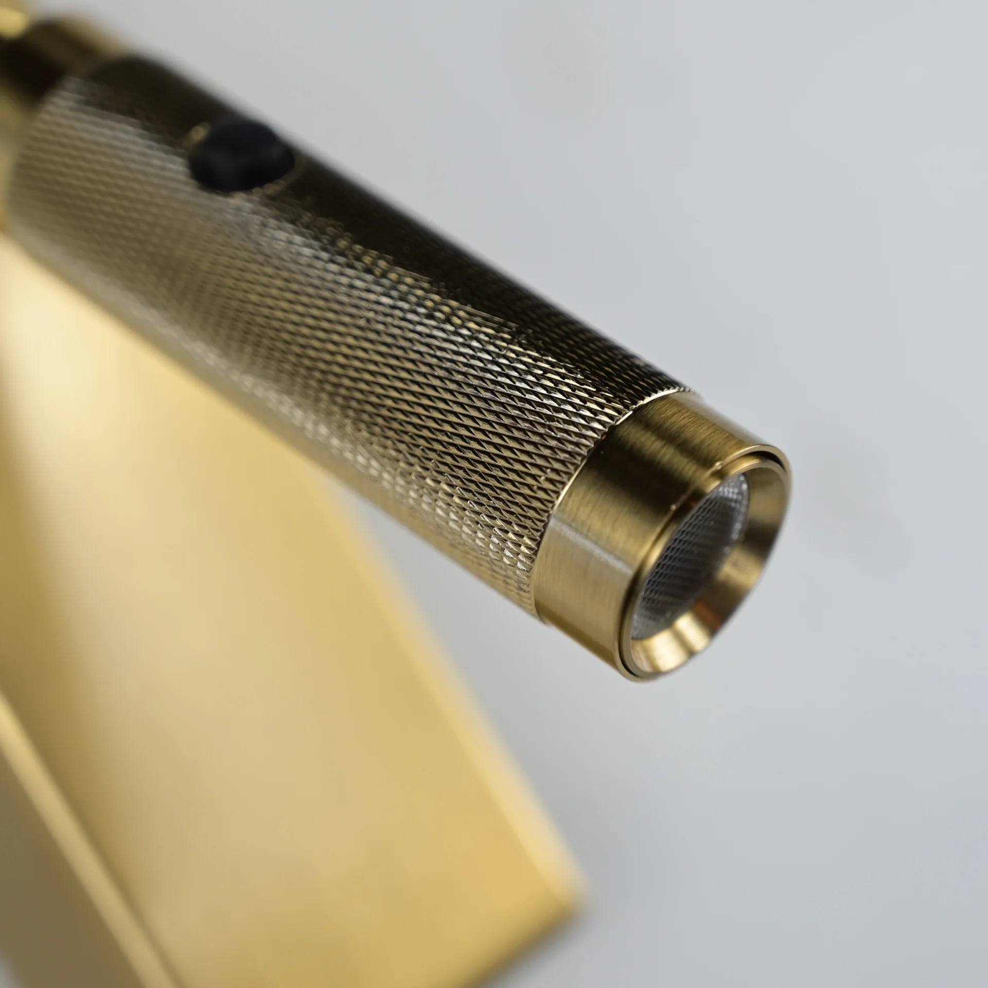 Бра Chelsom WALL LED KNURL BRASS - миниатюра 9