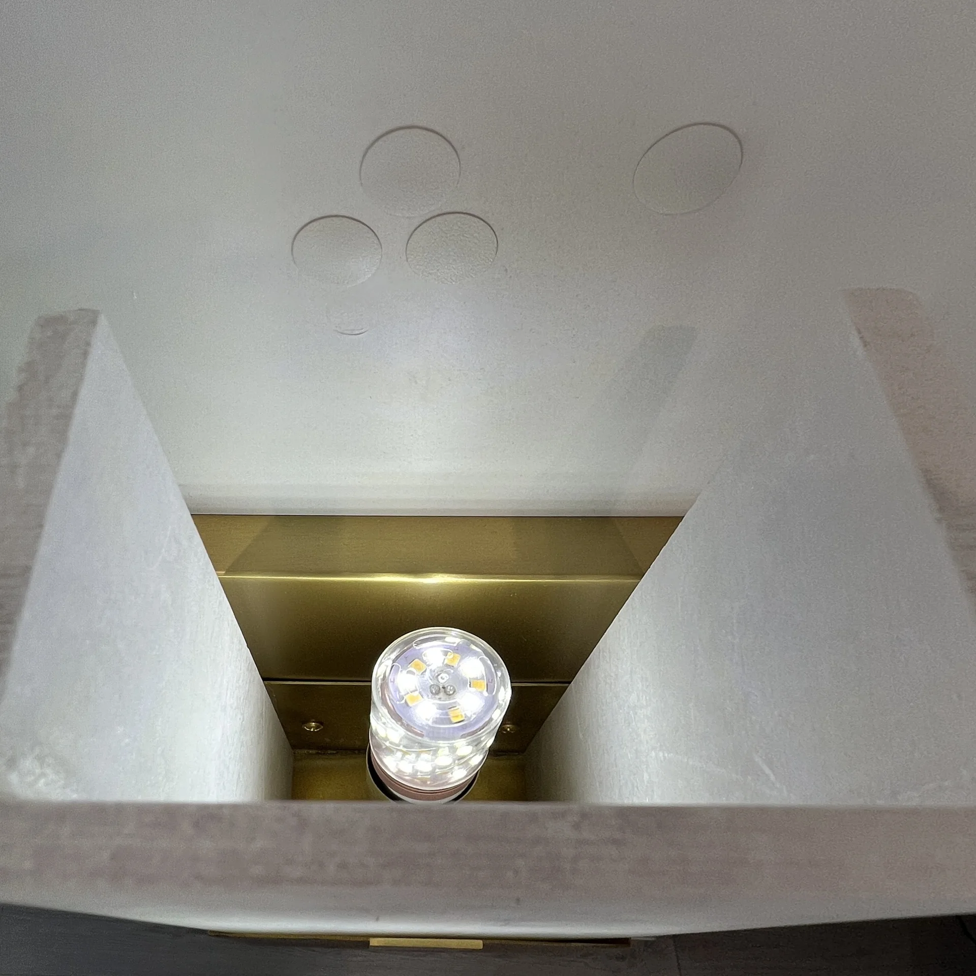 Бра Covet Short Clip Bath Sconce - миниатюра 4