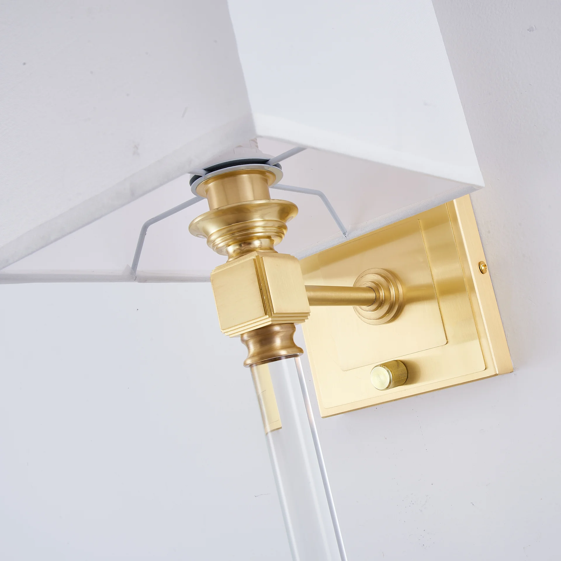 Бра Regina Andrew Crystal Sconce Brass - миниатюра 5