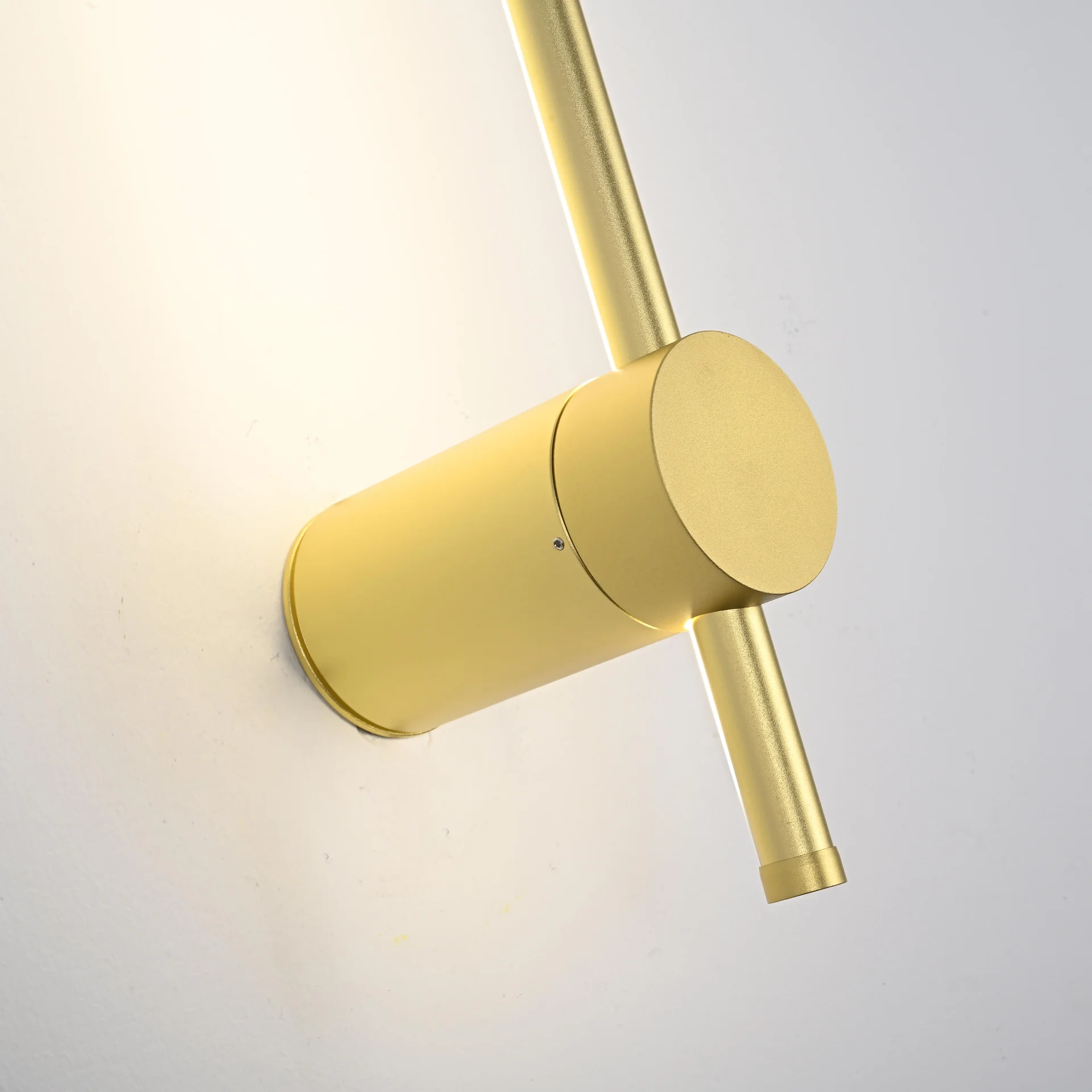 Настенный светильник Wall LINES L60 Gold - миниатюра 5