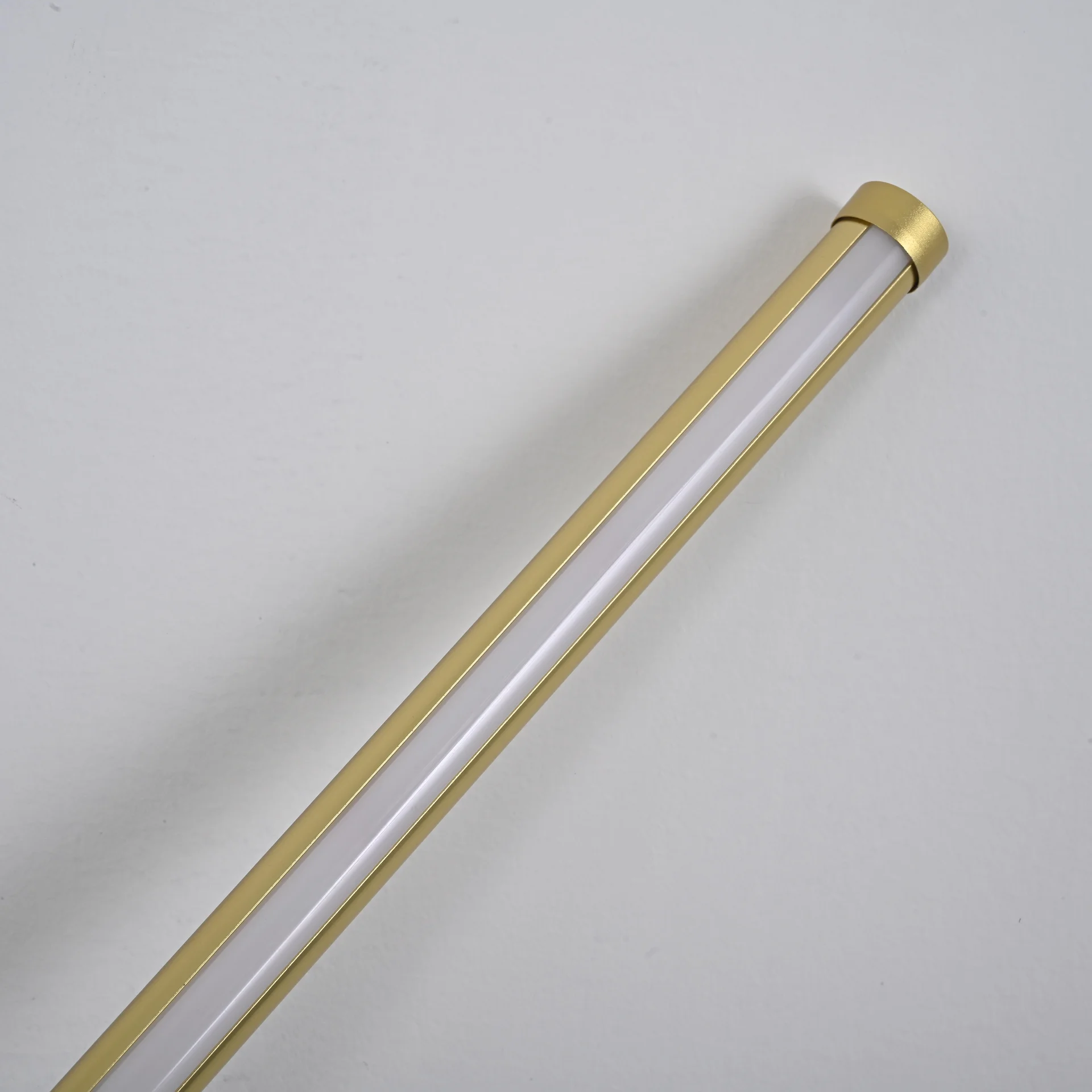 Настенный светильник Wall LINES L60 Gold - миниатюра 7
