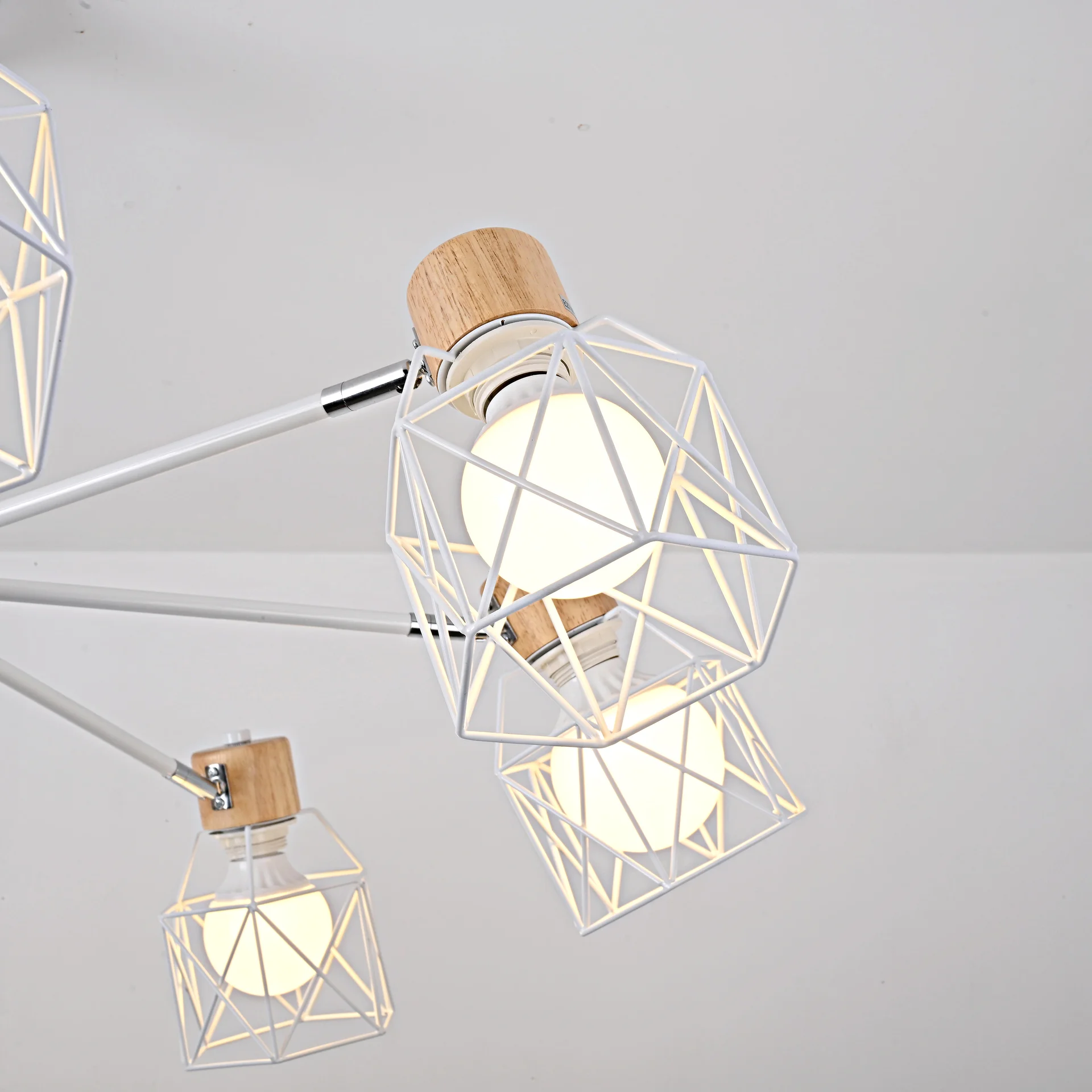 Потолочная люстра CORF B3 White 8 lamps - миниатюра 5