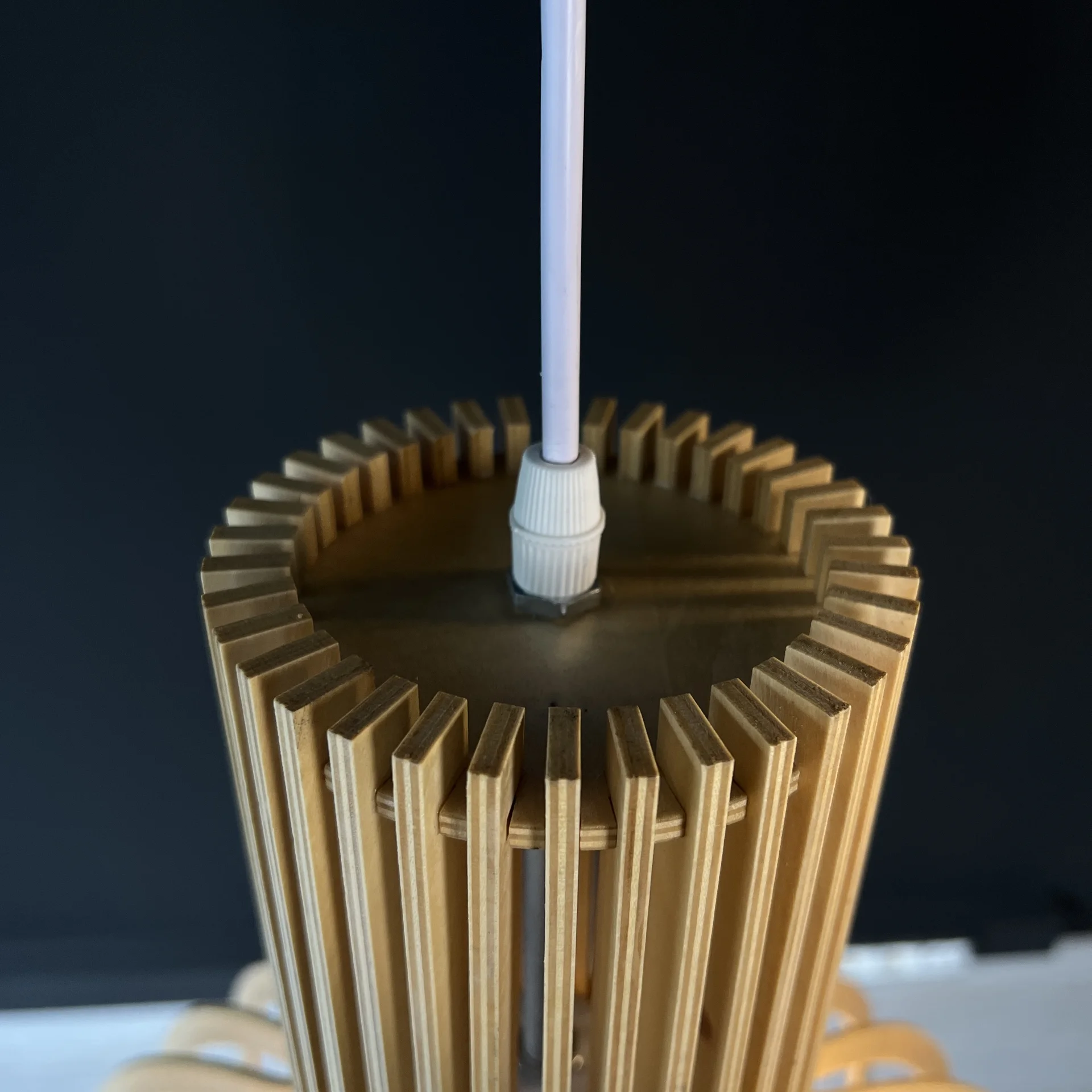 Подвесной светильник СЕКТО Octo 4240 Lamp Light wood - миниатюра 3