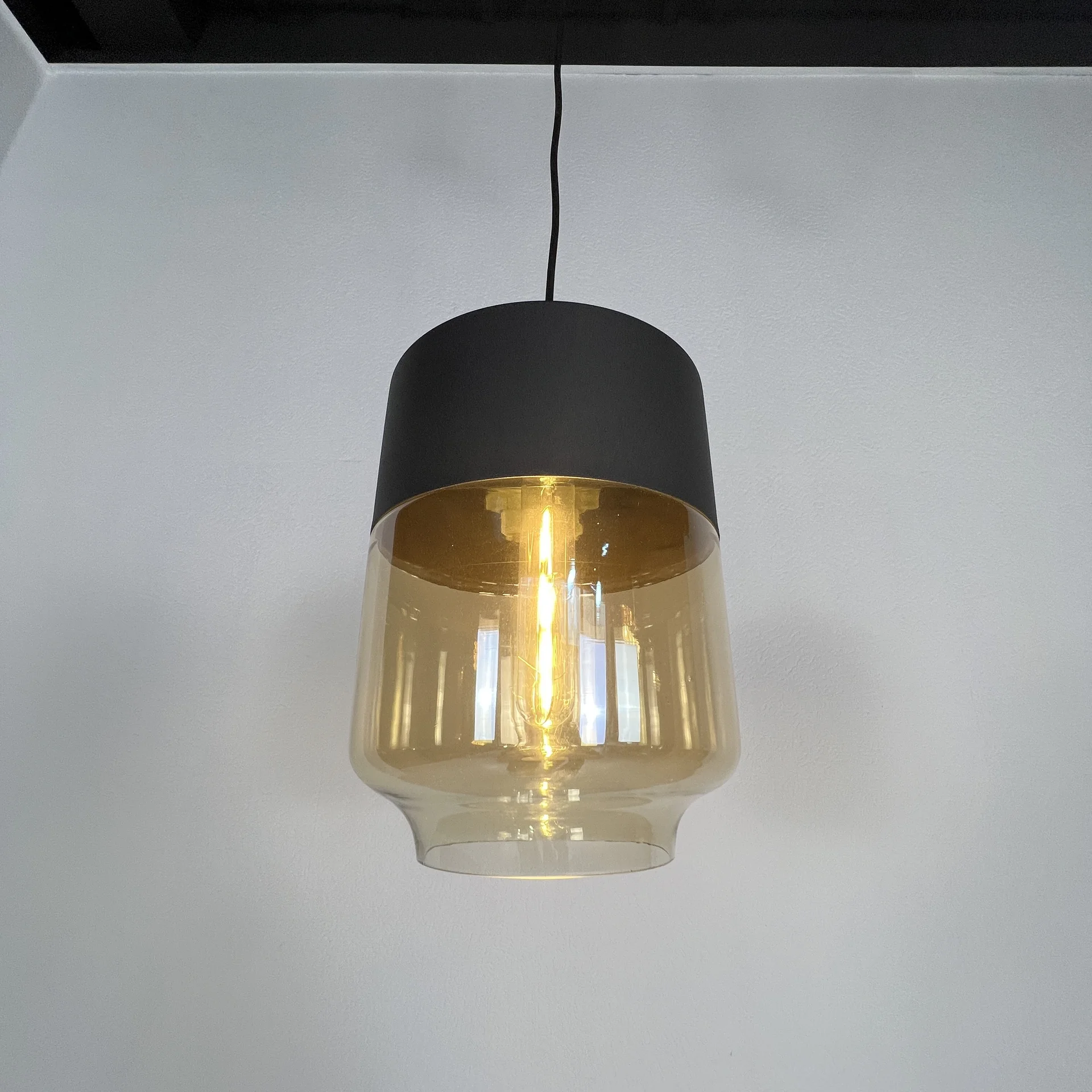 Подвесной светильник NORD A D18 Black/Amber - миниатюра 6