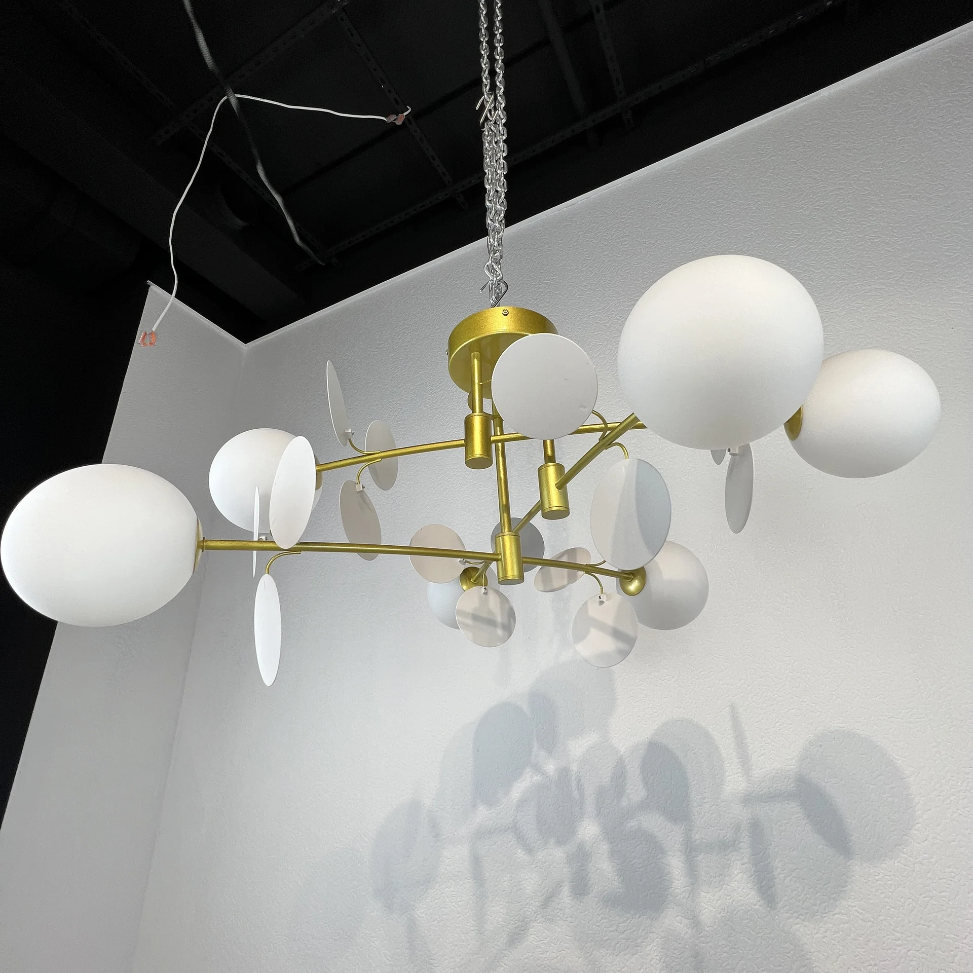 Потолочная люстра Light of MATISSE B D80 Gold White - миниатюра 15