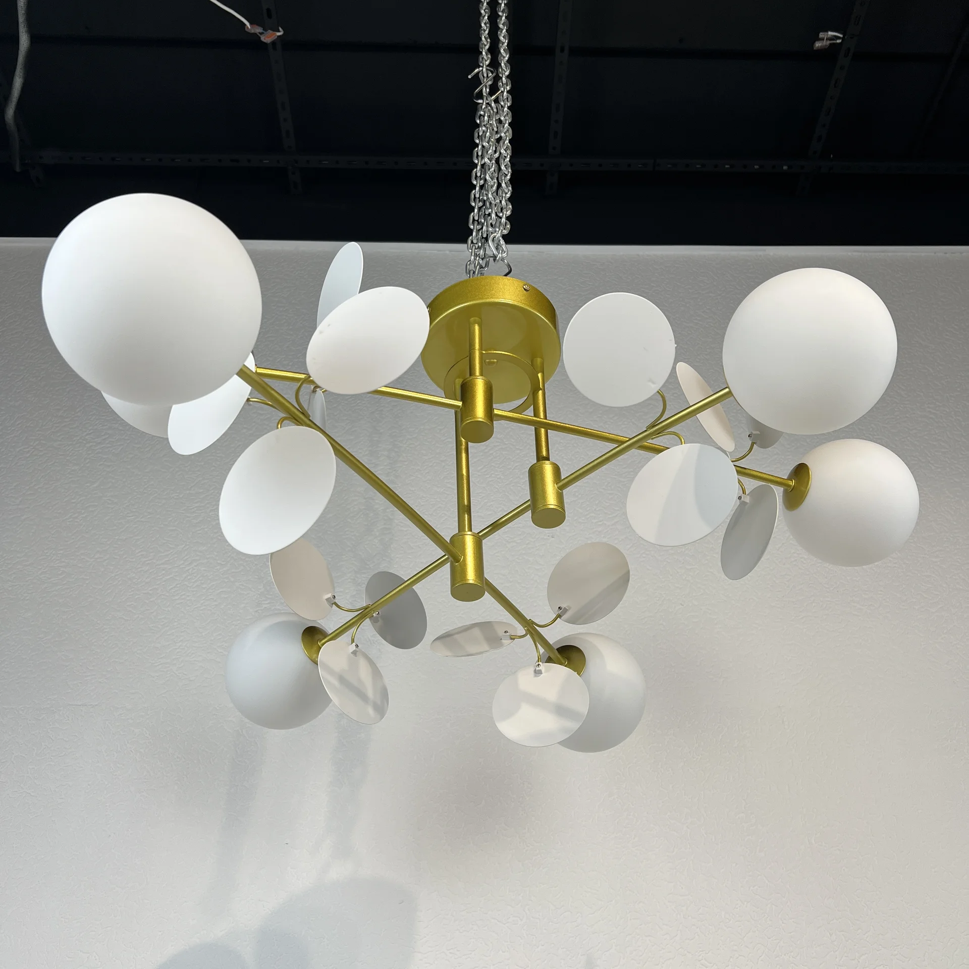 Потолочная люстра Light of MATISSE B D80 Gold White - миниатюра 9
