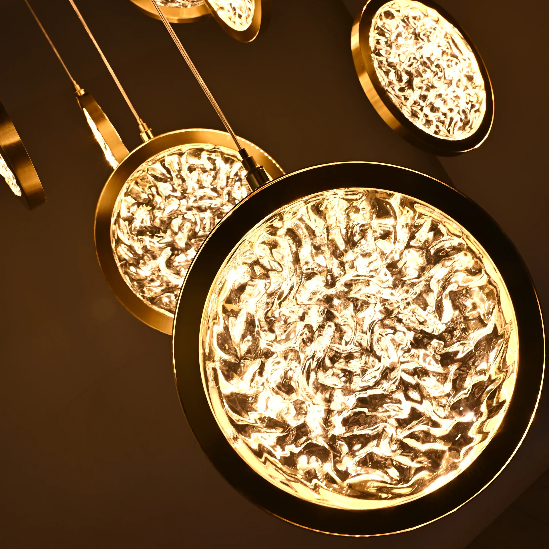 Дизайнерская подвесная люстра ЛУНА lighting collection D50 - миниатюра 3