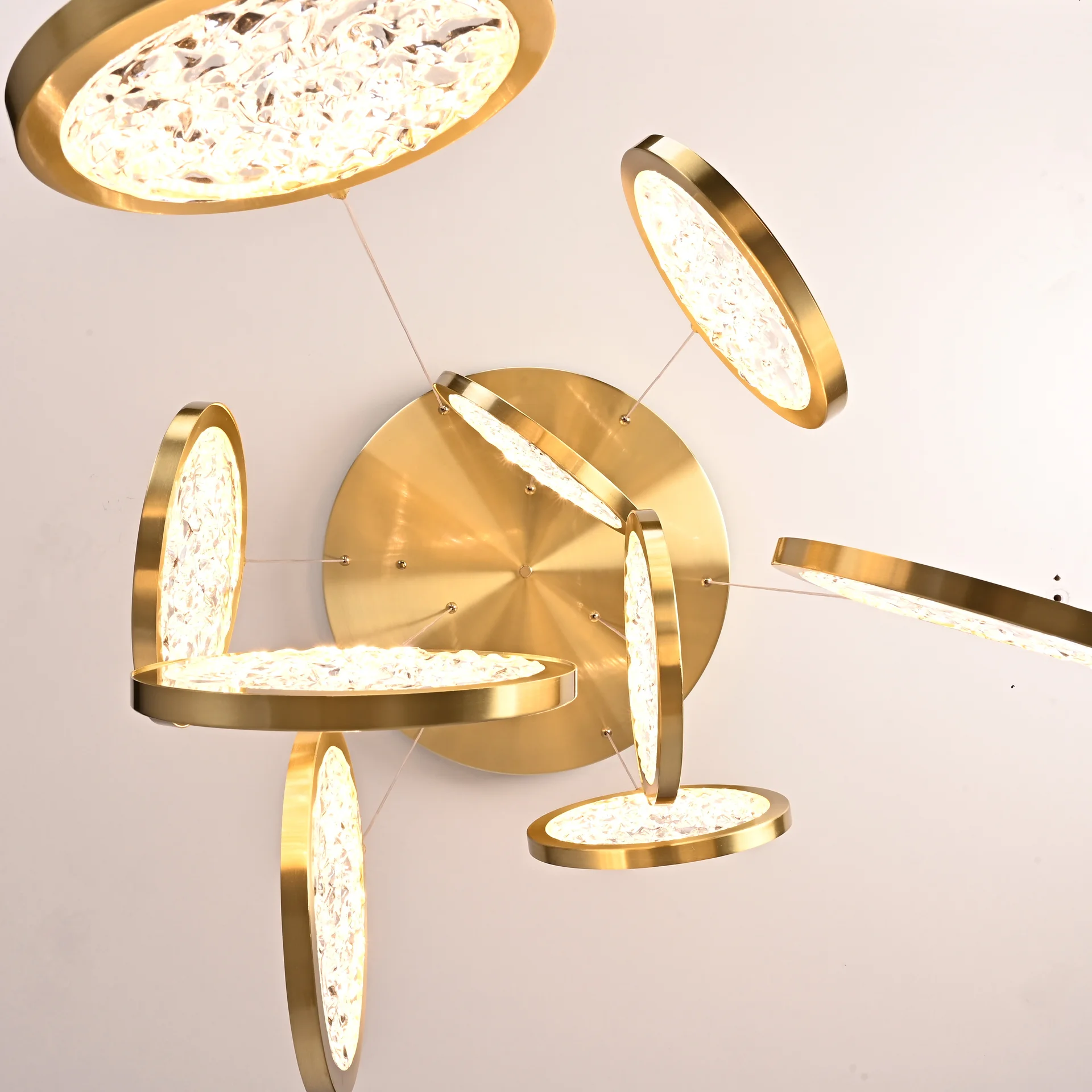 Дизайнерская подвесная люстра ЛУНА lighting collection D50 - миниатюра 9