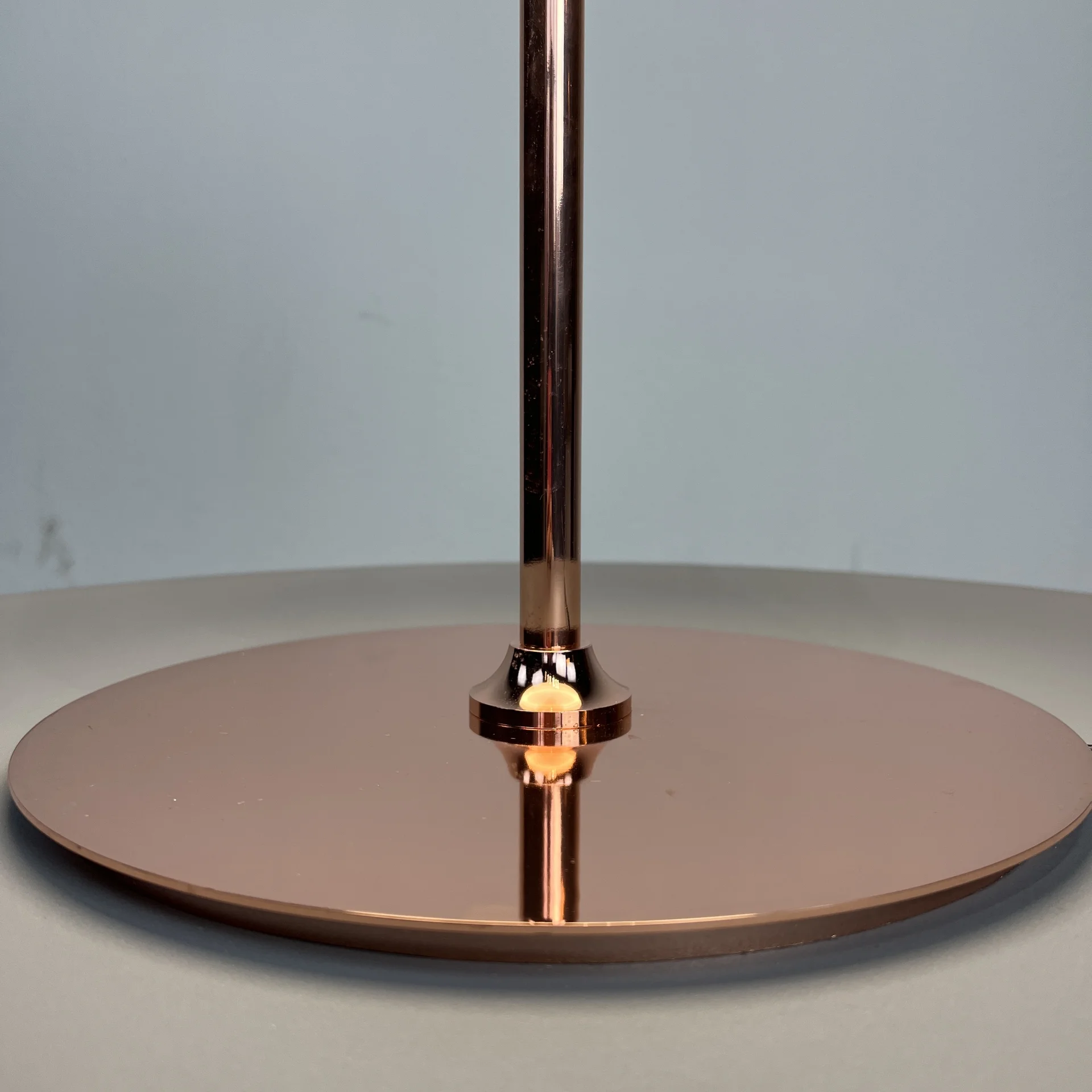 Настольная лампа NOTEN TAB H600 Rose Gold - миниатюра 3