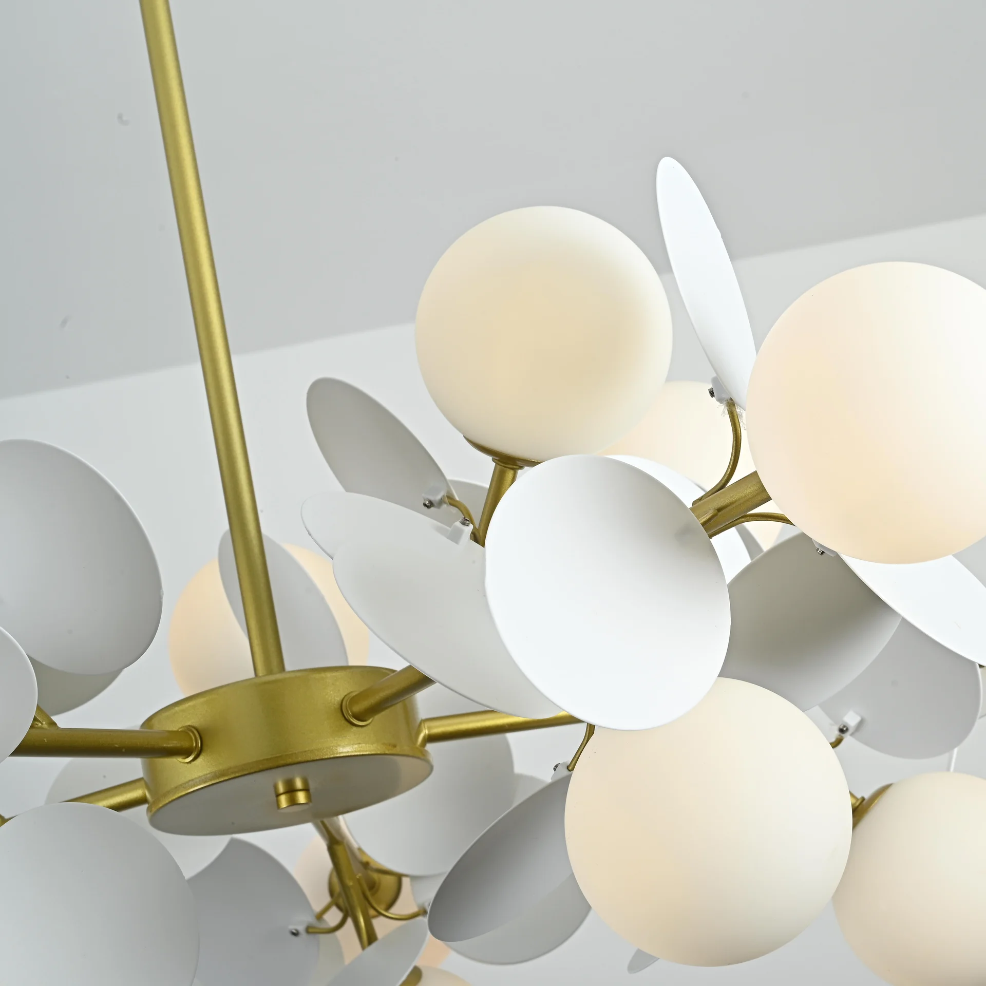 Люстра на штанге Light of MATISSE SELF D75 - миниатюра 10
