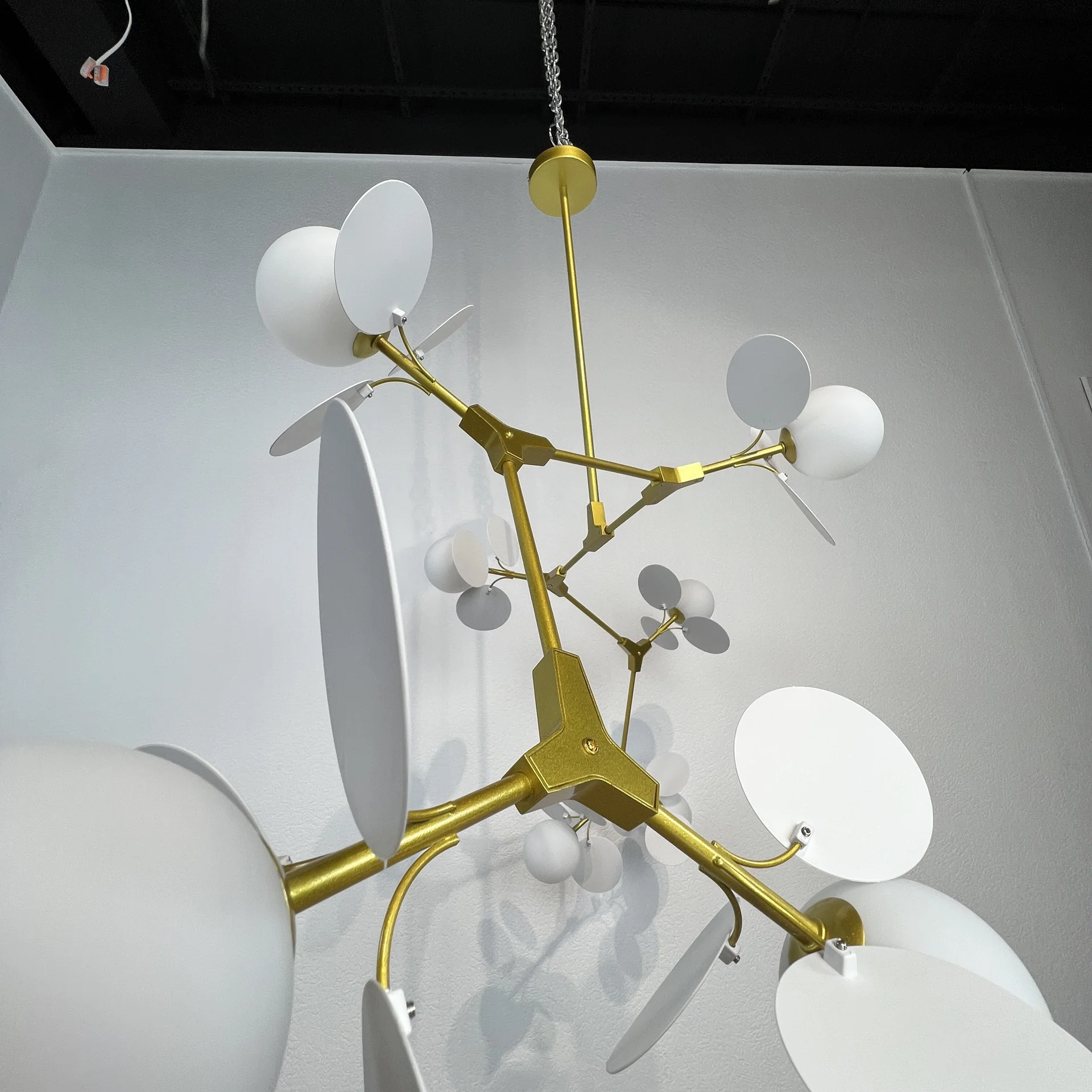 Люстра на штанге Light of MATISSE M L120 White - миниатюра 4