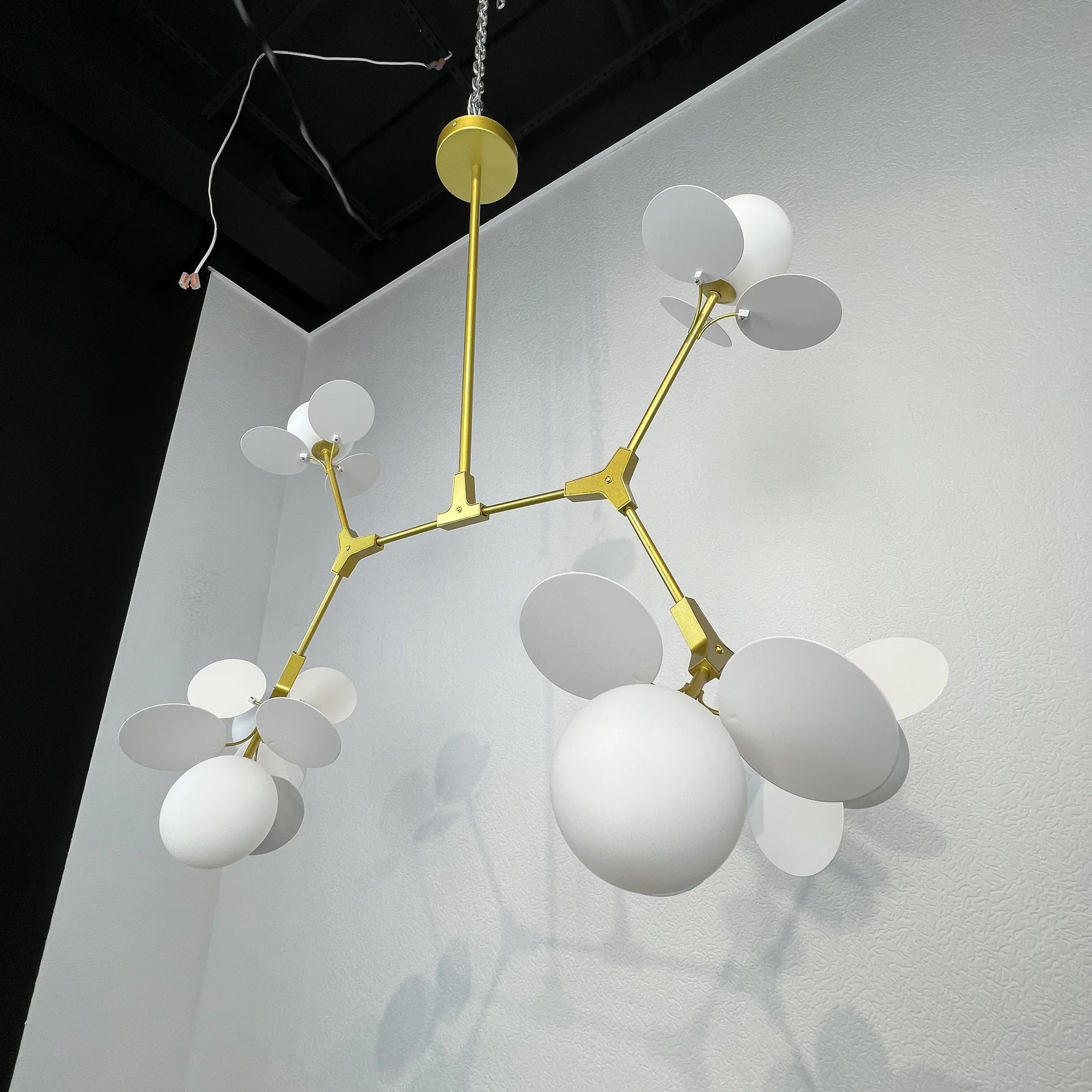 Люстра на штанге Light of MATISSE M L95 White - миниатюра 5