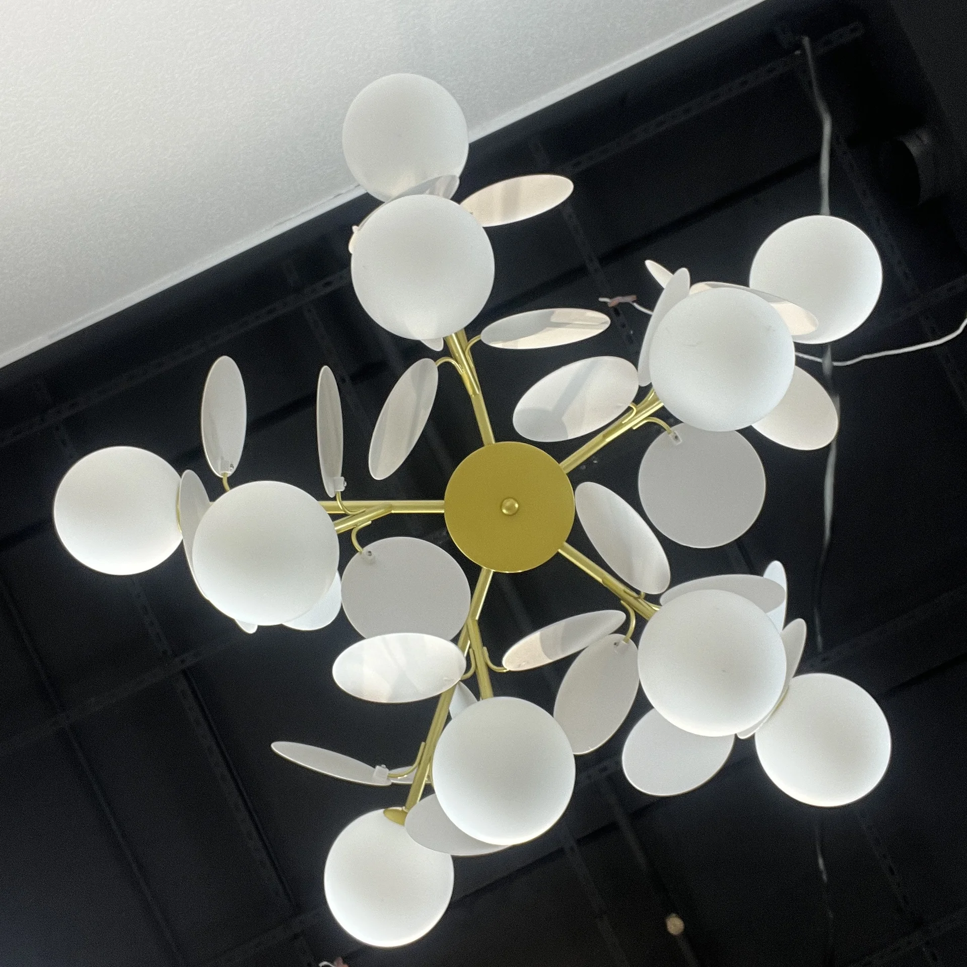 Люстра на штанге Light of MATISSE SELF D67 - миниатюра 11