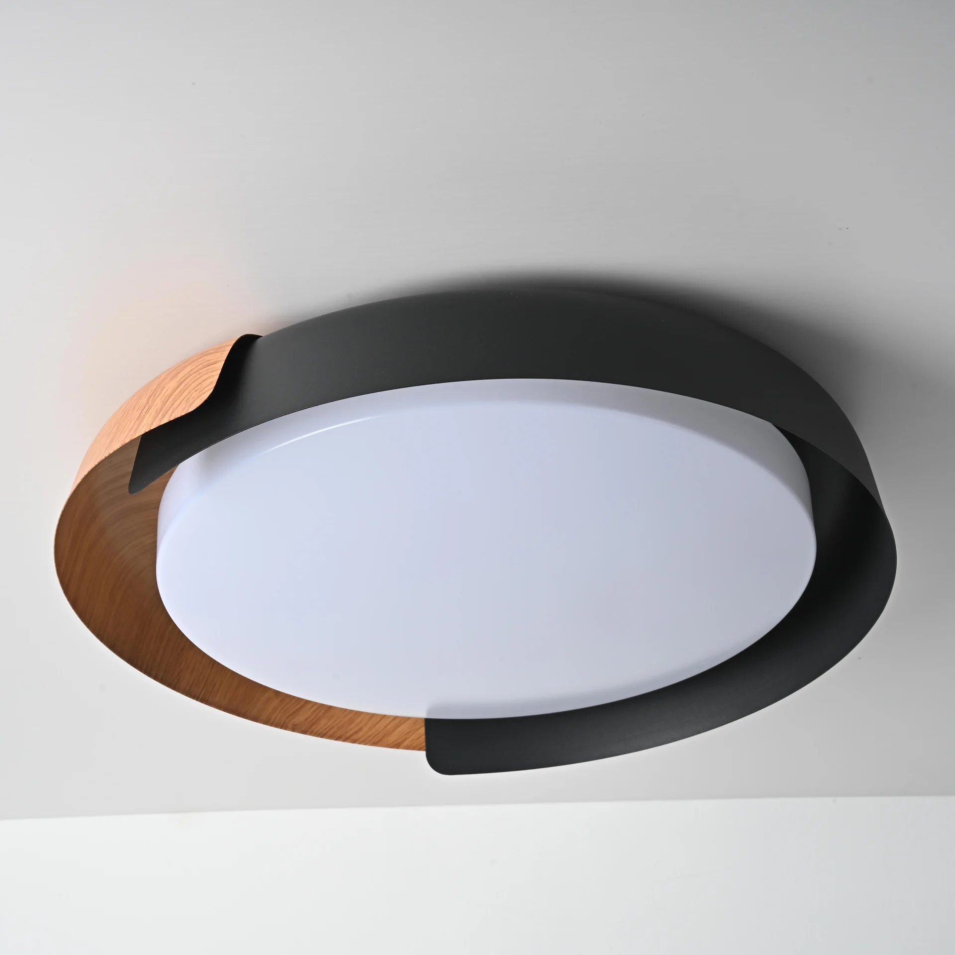 Потолочный светильник ADDA Black/Wood - миниатюра 2
