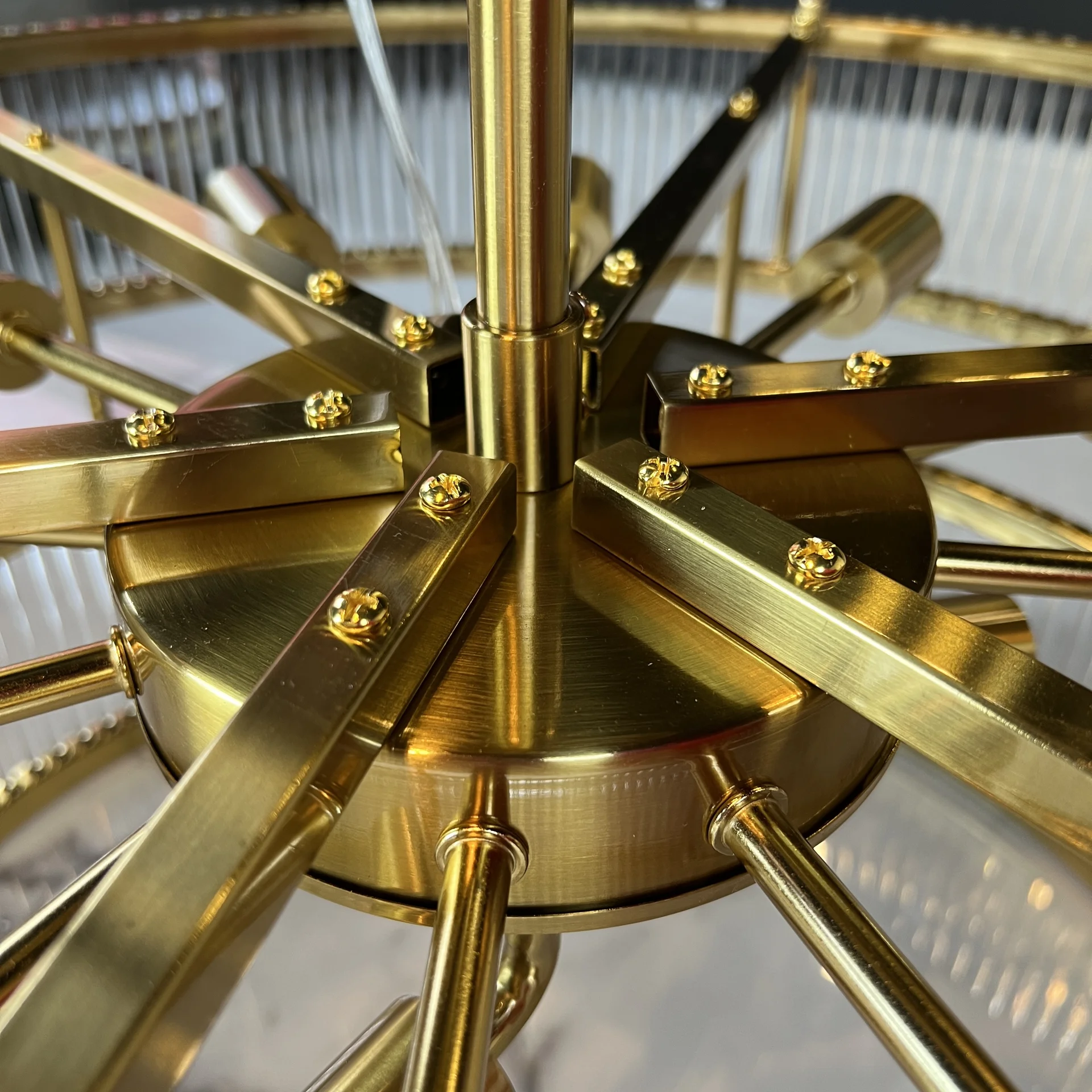 Люстра на штанге RH Marais Round Chandelier D120 - миниатюра 9