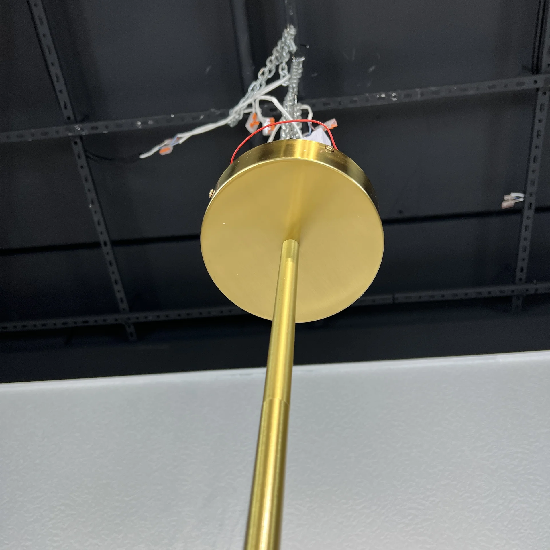 Люстра на штанге ORTON на 3 D96 Gold - миниатюра 10