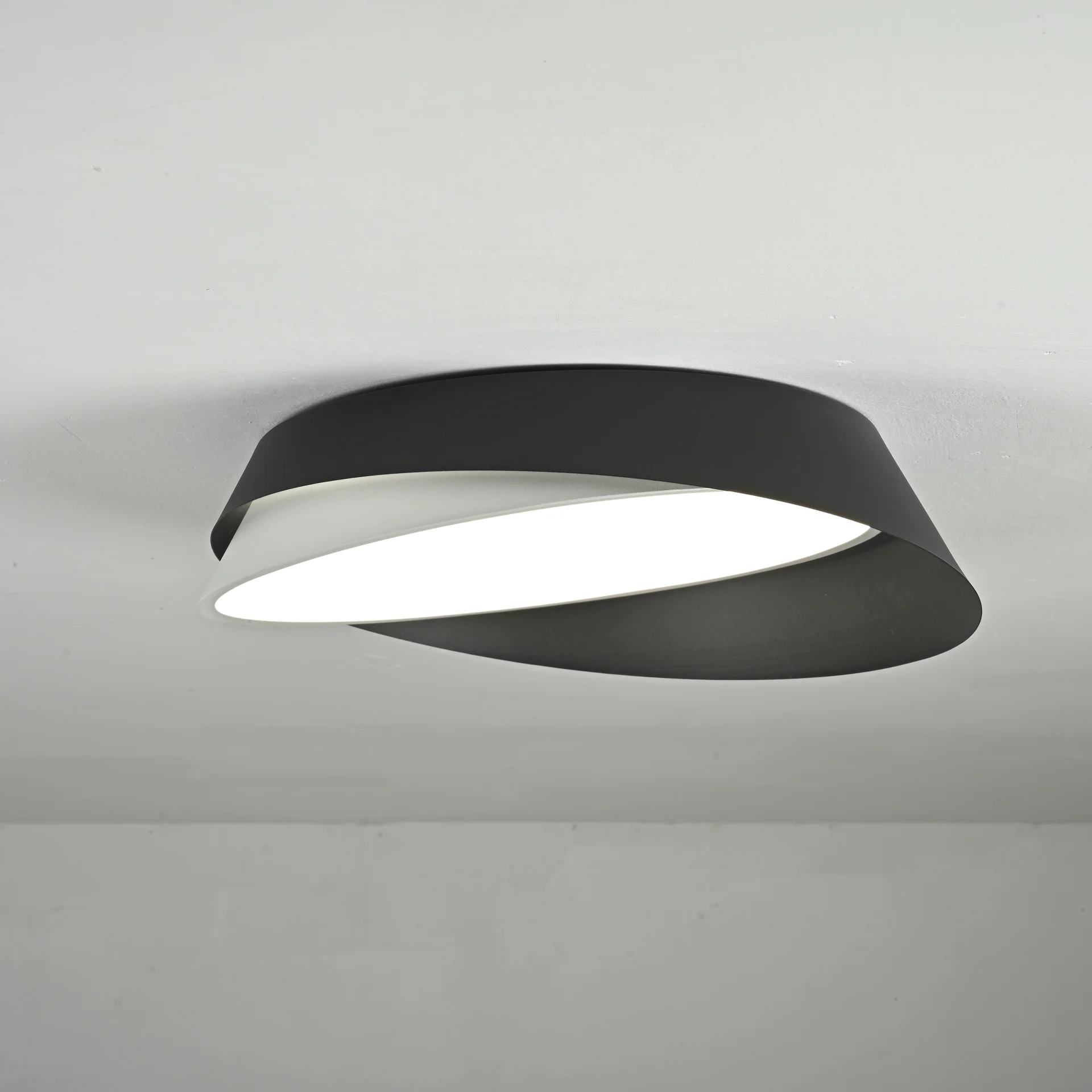 Потолочный светильник SHELL D40 White Black - миниатюра 2