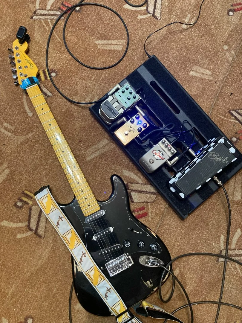 Fender stratocaster - миниатюра 5