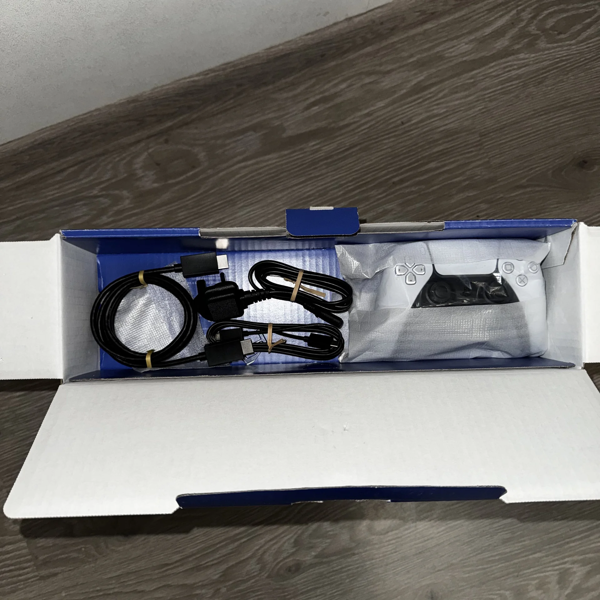 PlayStation 5 slim новая - миниатюра 4