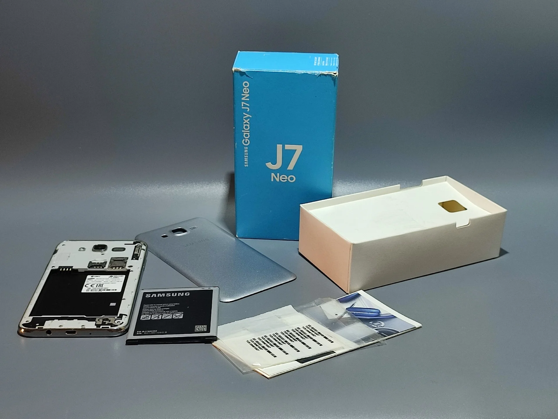 Samsung J7 Neo - миниатюра 2