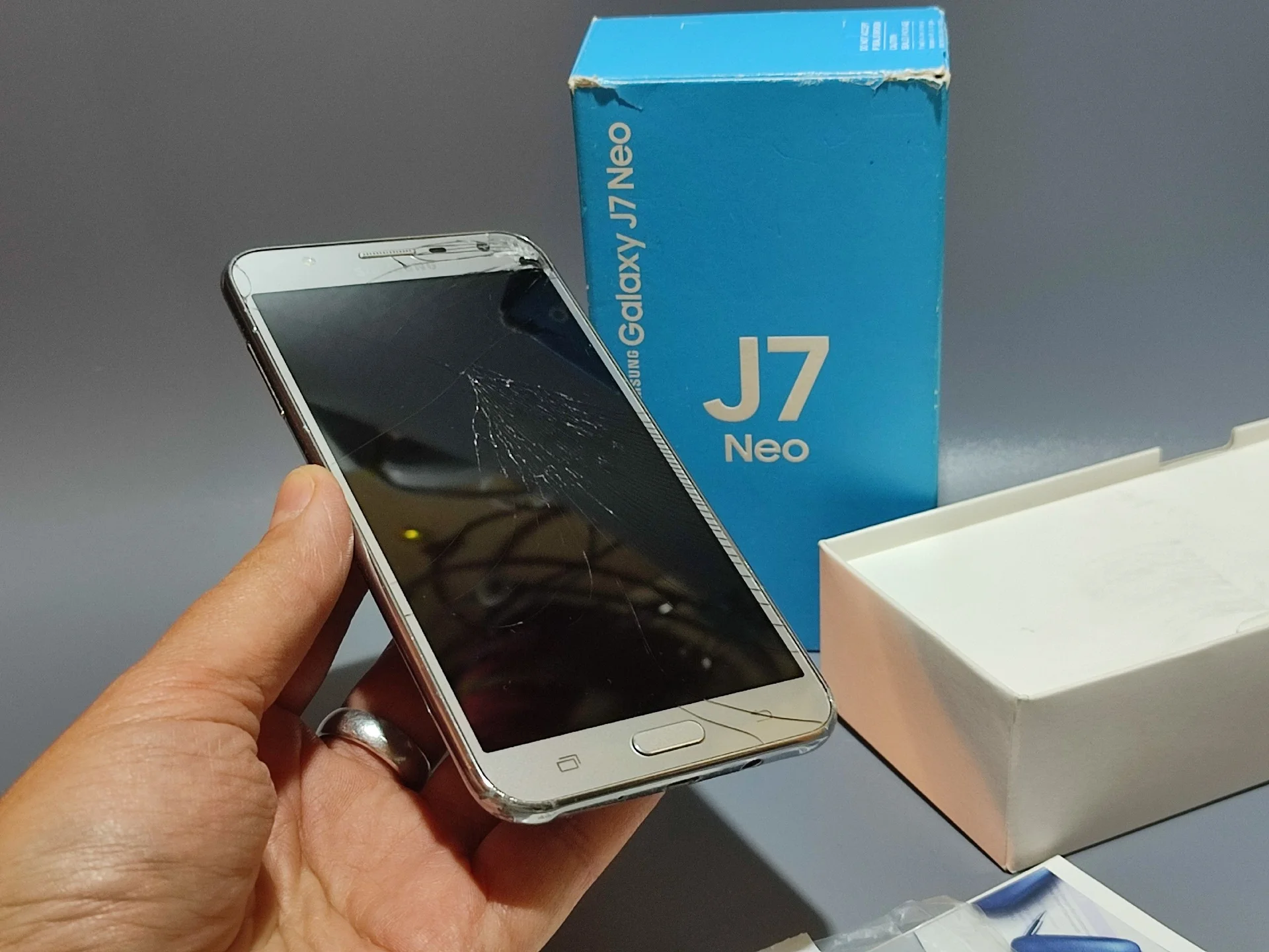 Samsung J7 Neo - миниатюра 5