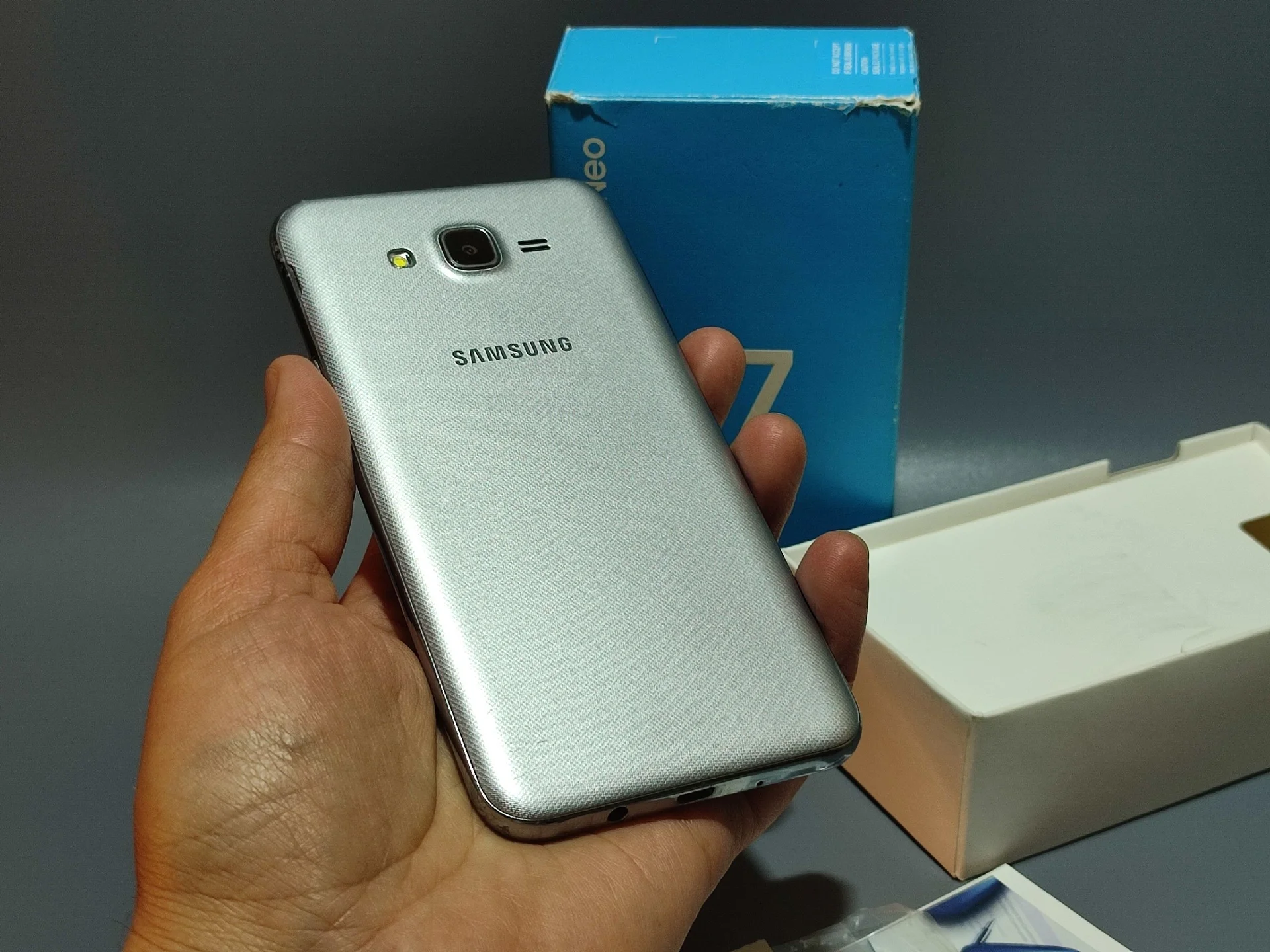 Samsung J7 Neo - миниатюра 8
