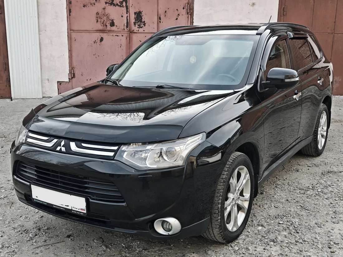 Mitsubishi Outlander, 2013 2.4 CVT 4WD Ultimate - миниатюра 3
