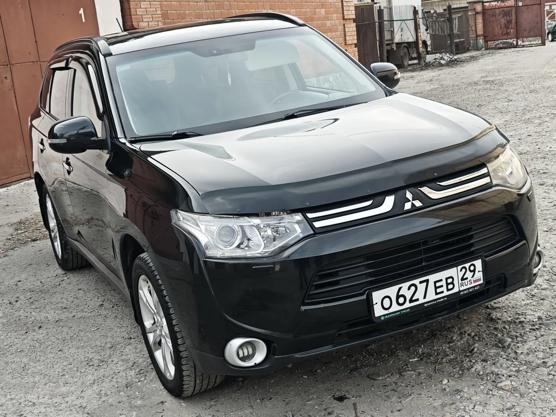 Mitsubishi Outlander, 2013 2.4 CVT 4WD Ultimate - миниатюра 4