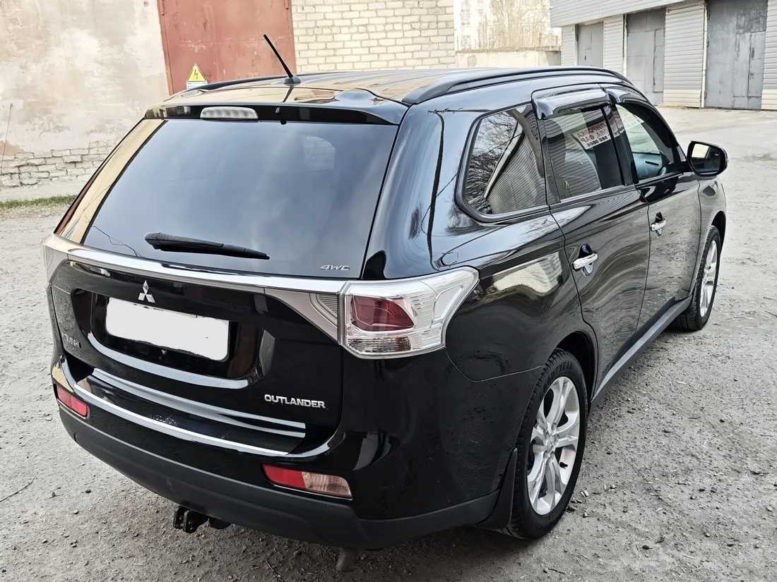 Mitsubishi Outlander, 2013 2.4 CVT 4WD Ultimate - миниатюра 8