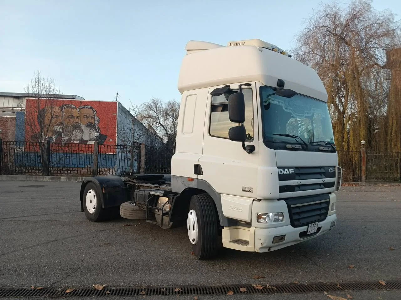 DAF CF 85 тягач (можно с прицепом) 2008 - миниатюра 2