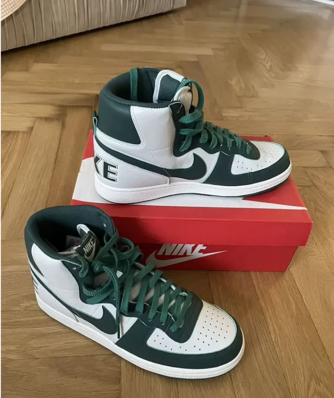 Кроссовки мужские Nike - изображение 1