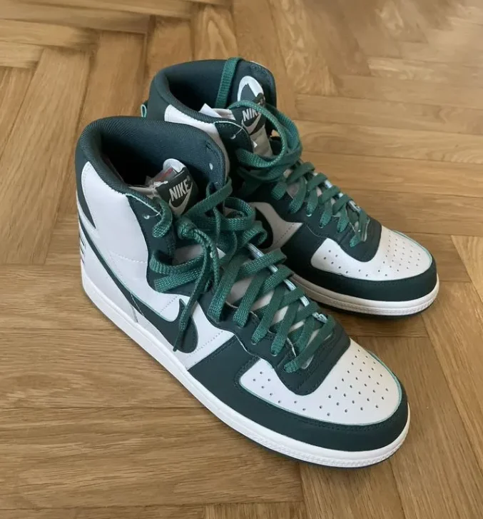 Кроссовки мужские Nike - миниатюра 2